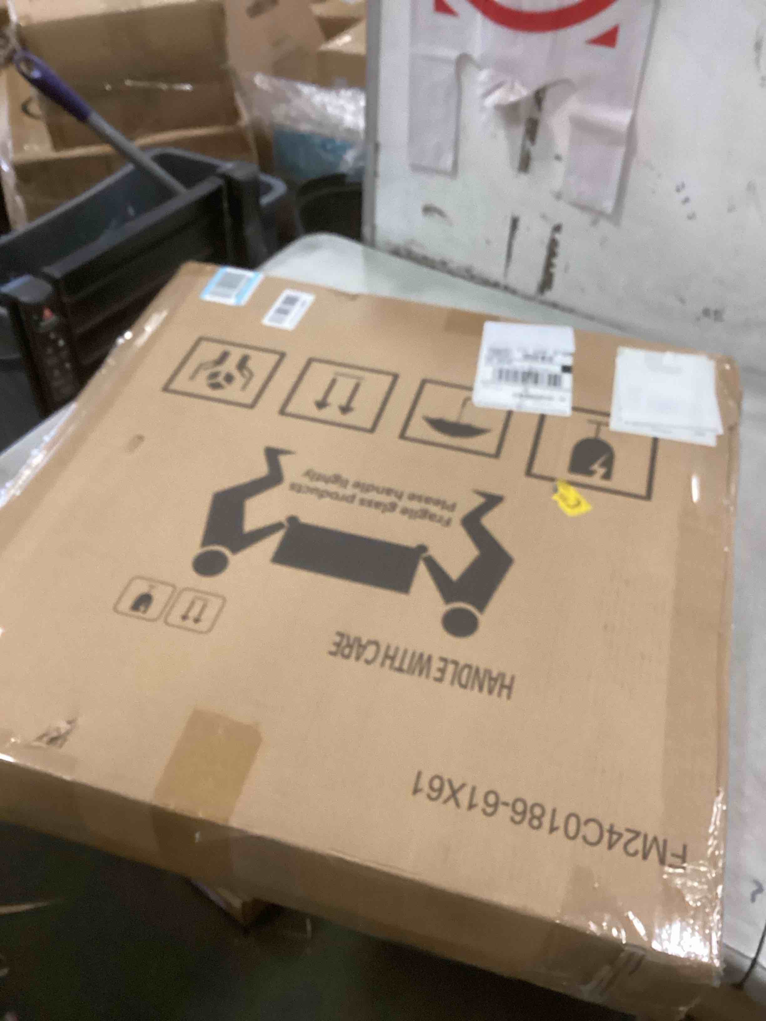 https://s3.amazonaws.com/lotting-images-prod/bidfta/PNK2188986_1743010862864.jpeg