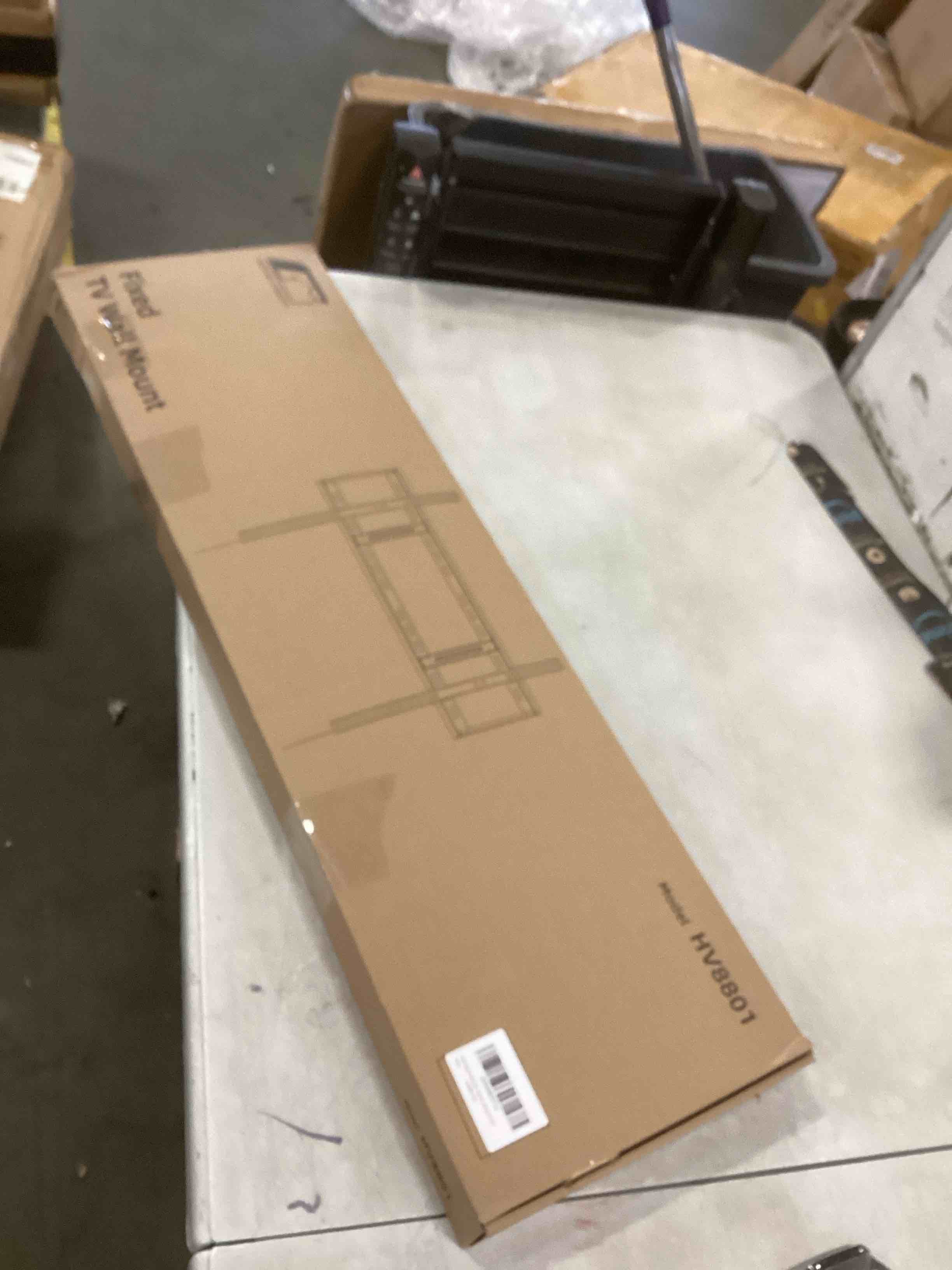 https://s3.amazonaws.com/lotting-images-prod/bidfta/PNK2189017_1743013762630.jpeg