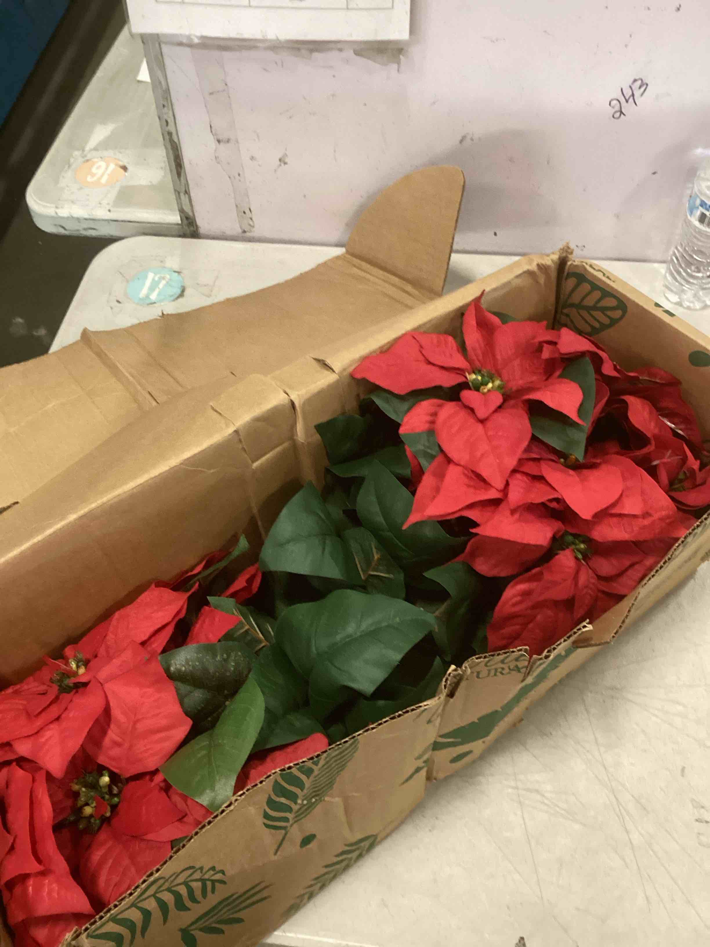 https://s3.amazonaws.com/lotting-images-prod/bidfta/PNK2189089_1743079333361.jpeg