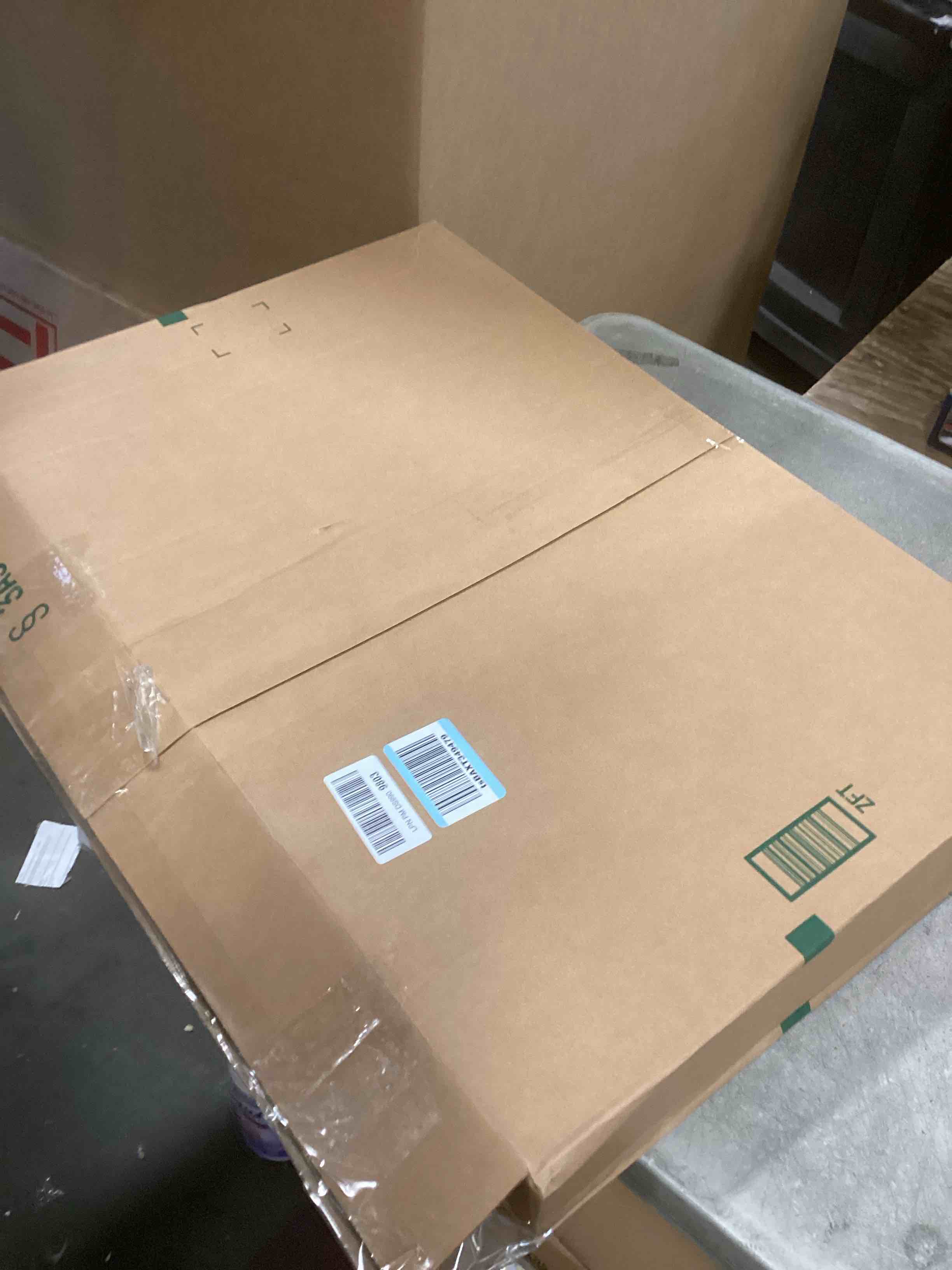 https://s3.amazonaws.com/lotting-images-prod/bidfta/PNK2189435_1743170037849.jpeg