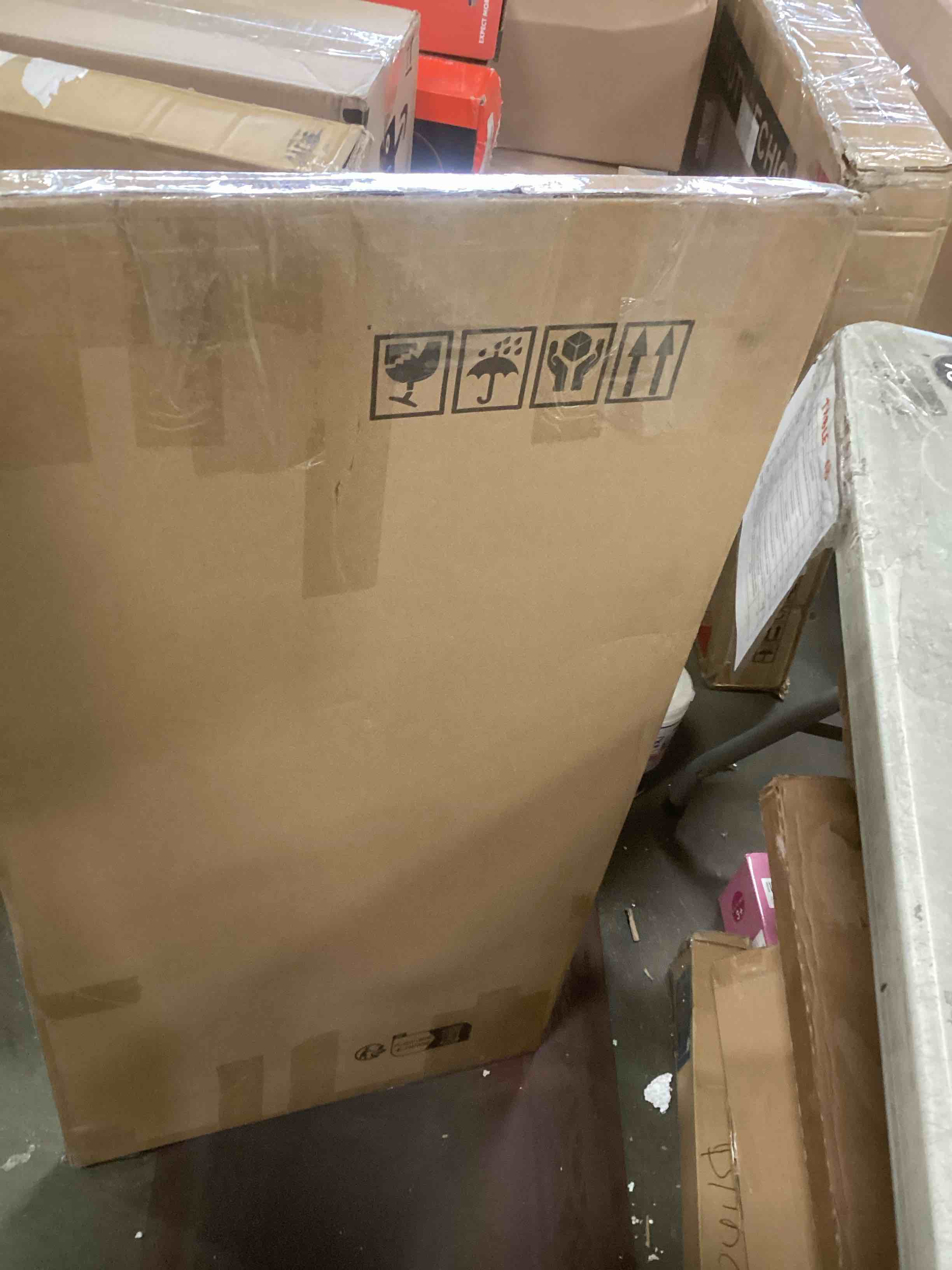 https://s3.amazonaws.com/lotting-images-prod/bidfta/PNK2189507_1743182470275.jpeg