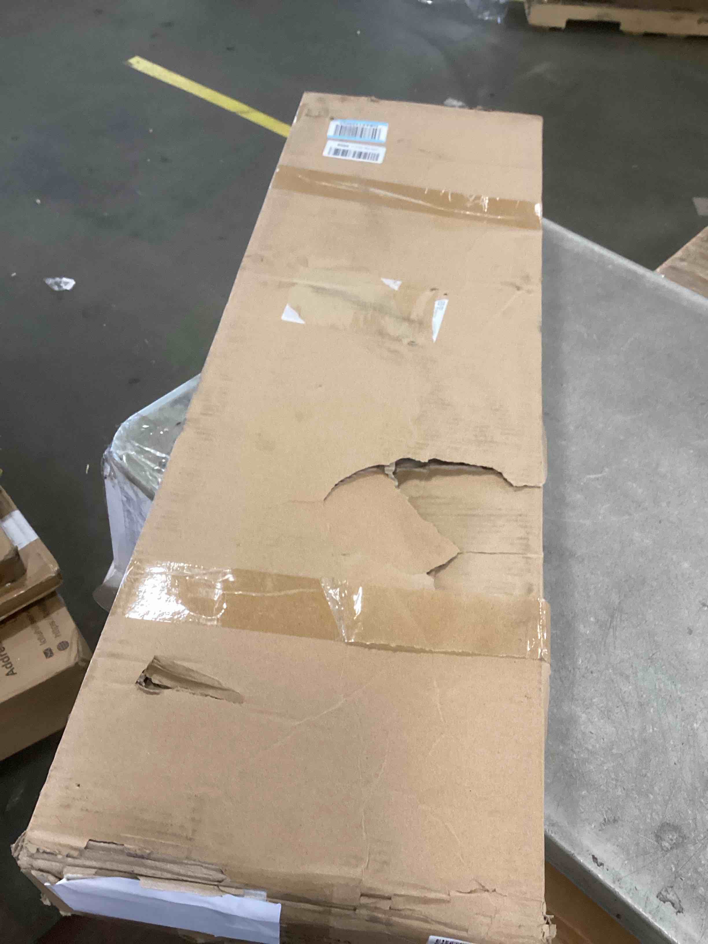 https://s3.amazonaws.com/lotting-images-prod/bidfta/PNK2189519_1743184183426.jpeg