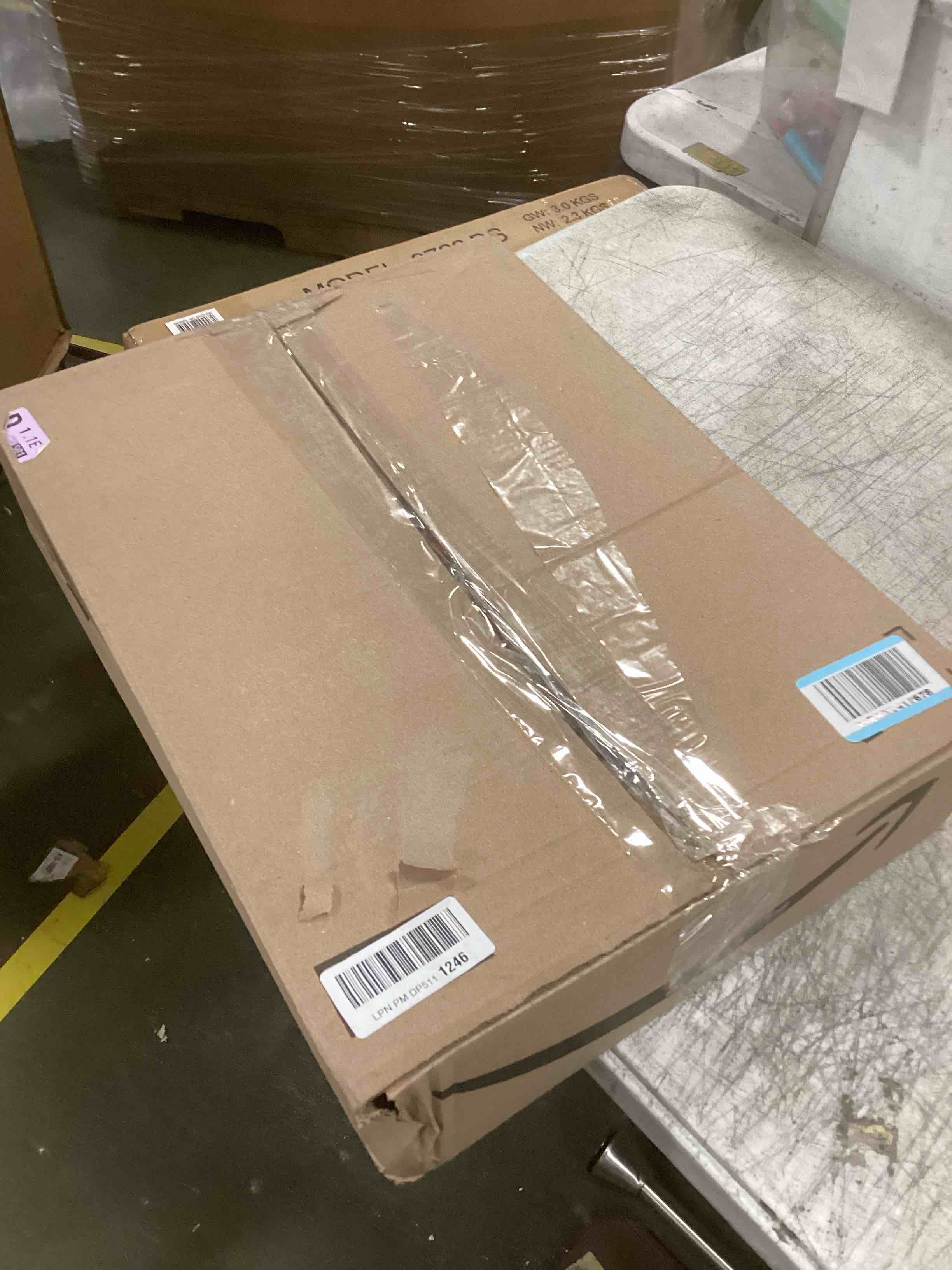 https://s3.amazonaws.com/lotting-images-prod/bidfta/PNK2189726_1743437696362.jpeg