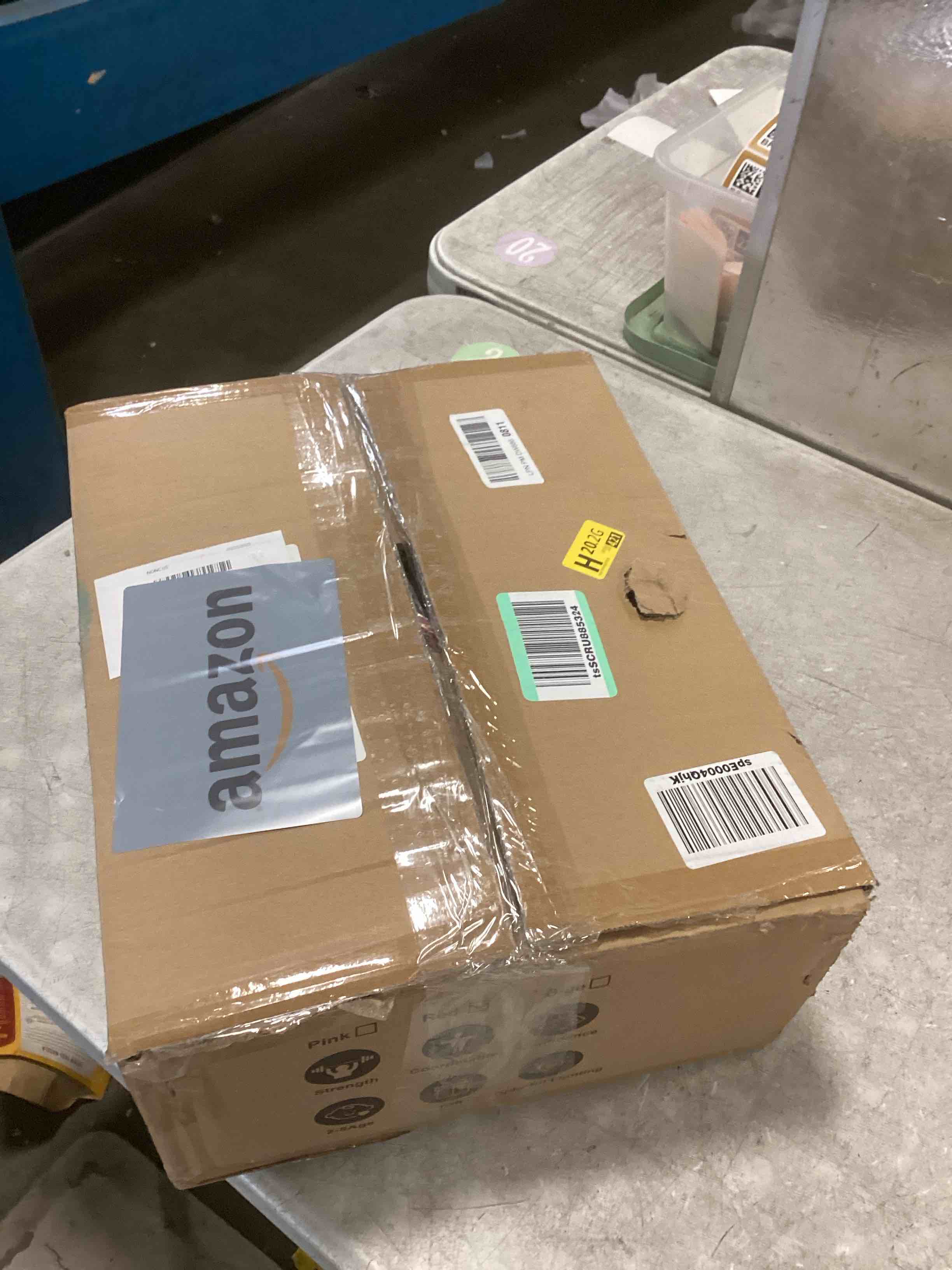 https://s3.amazonaws.com/lotting-images-prod/bidfta/PNK2190012_1743522308552.jpeg