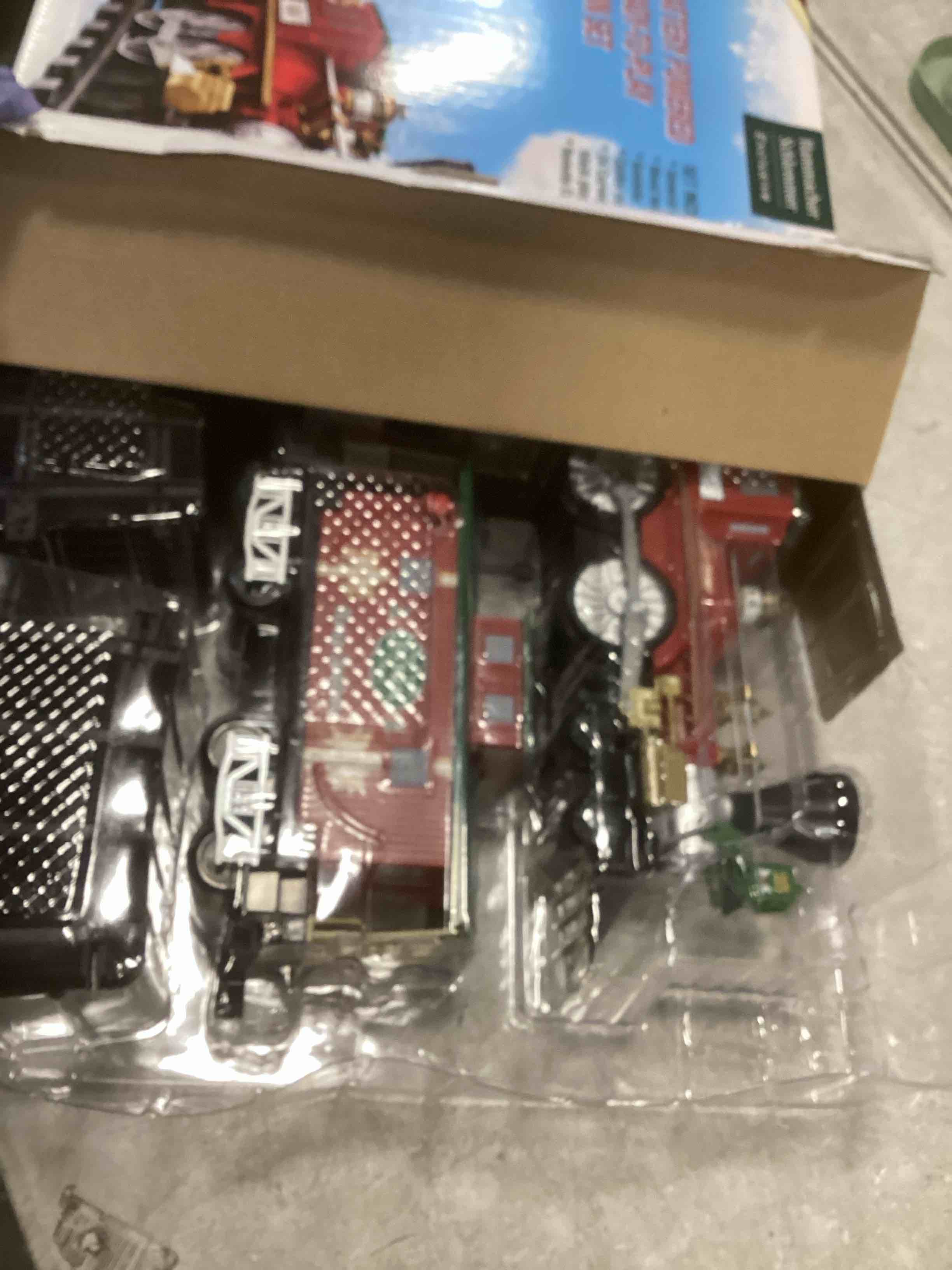 https://s3.amazonaws.com/lotting-images-prod/bidfta/PNK2190061_1743530659337.jpeg