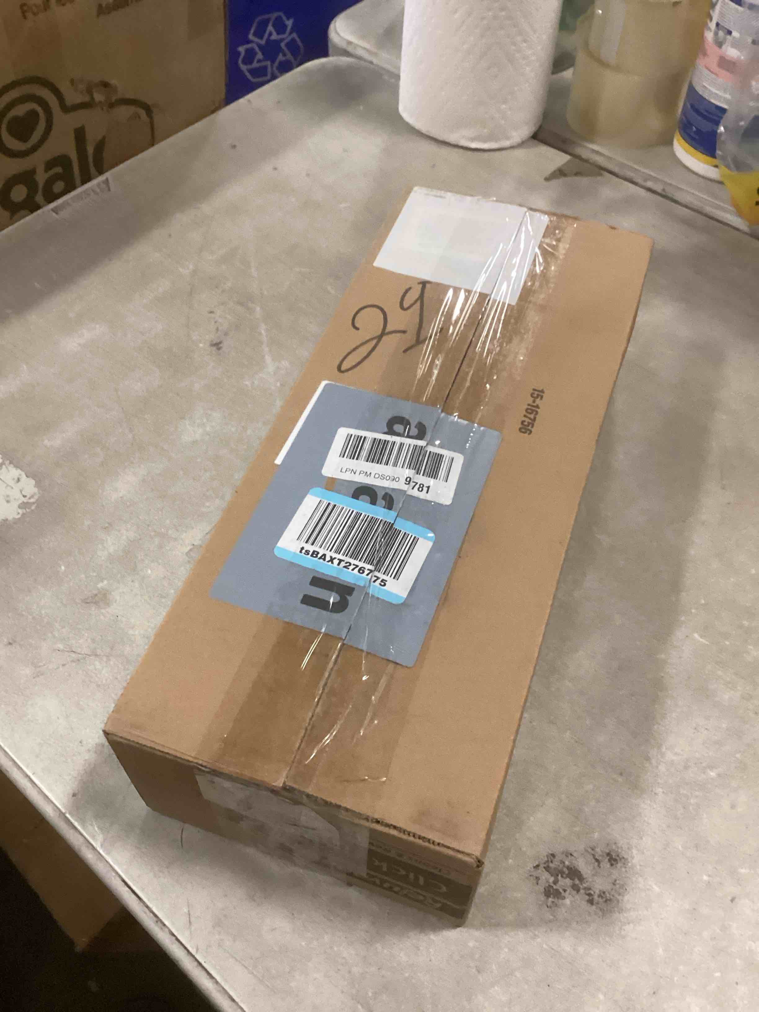 https://s3.amazonaws.com/lotting-images-prod/bidfta/PNK2190226_1743607343356.jpeg