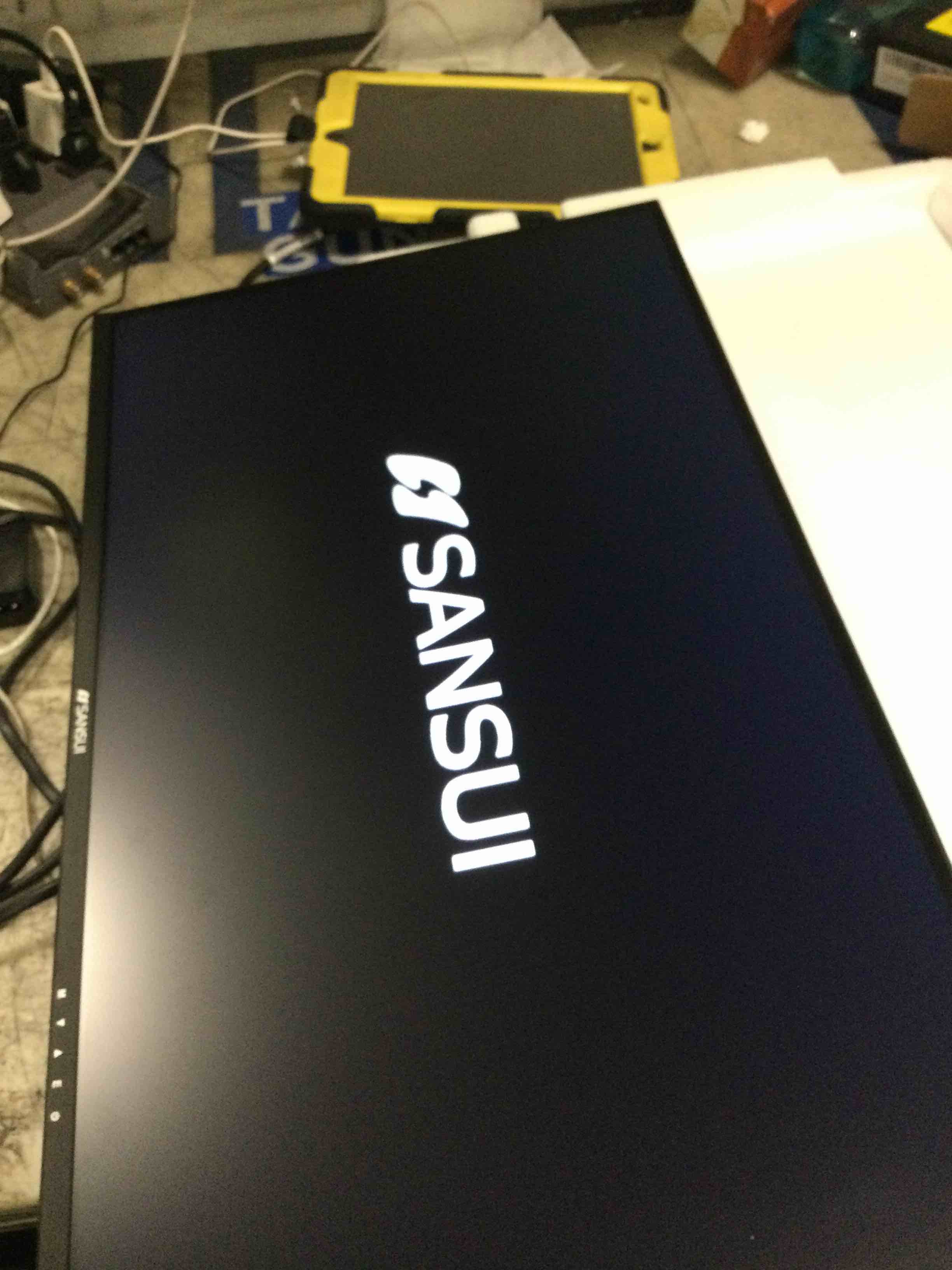 https://s3.amazonaws.com/lotting-images-prod/bidfta/PNK2190447_1744137078713.jpeg