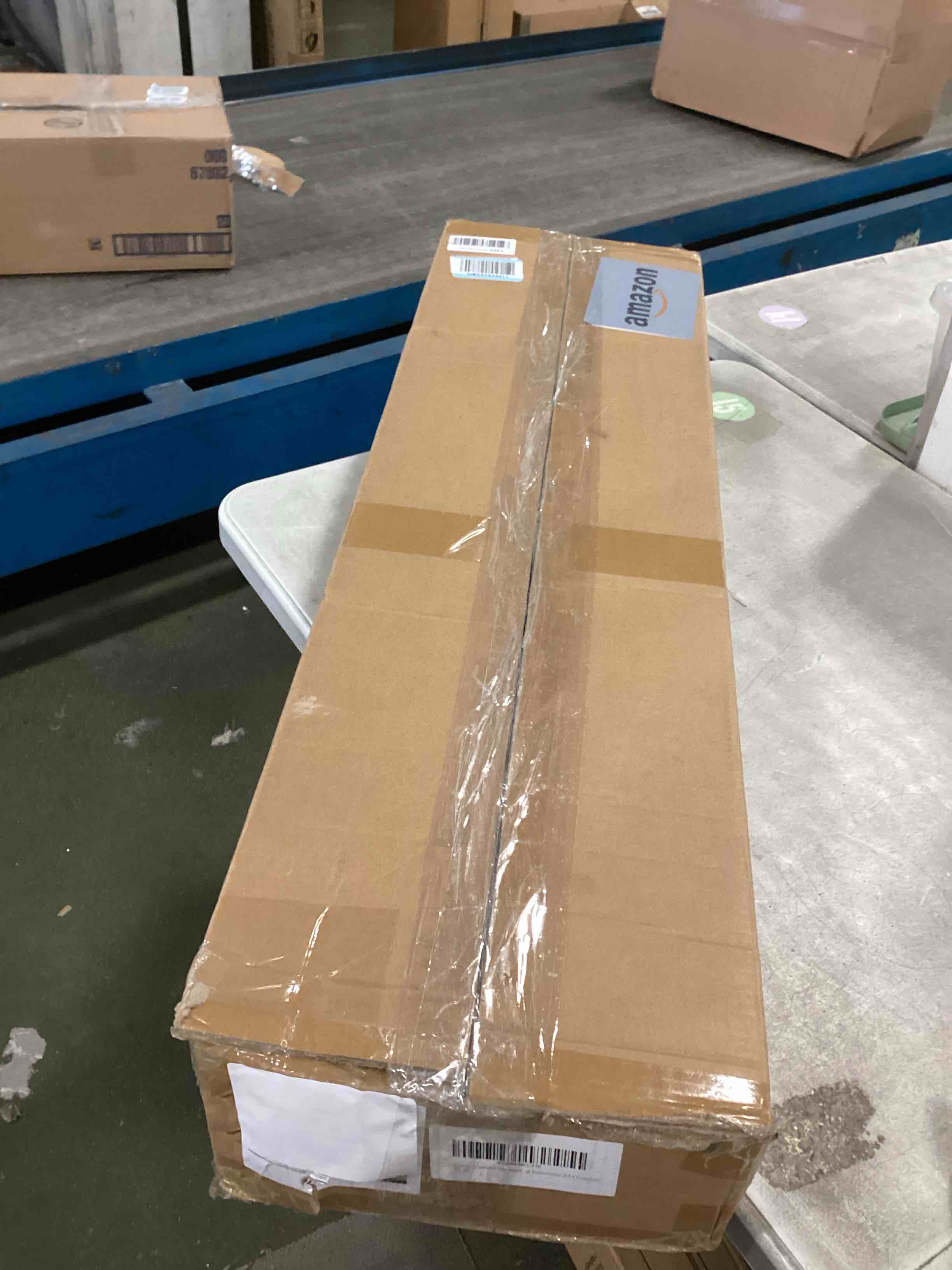 https://s3.amazonaws.com/lotting-images-prod/bidfta/PNK2190871_1744036059550.jpeg