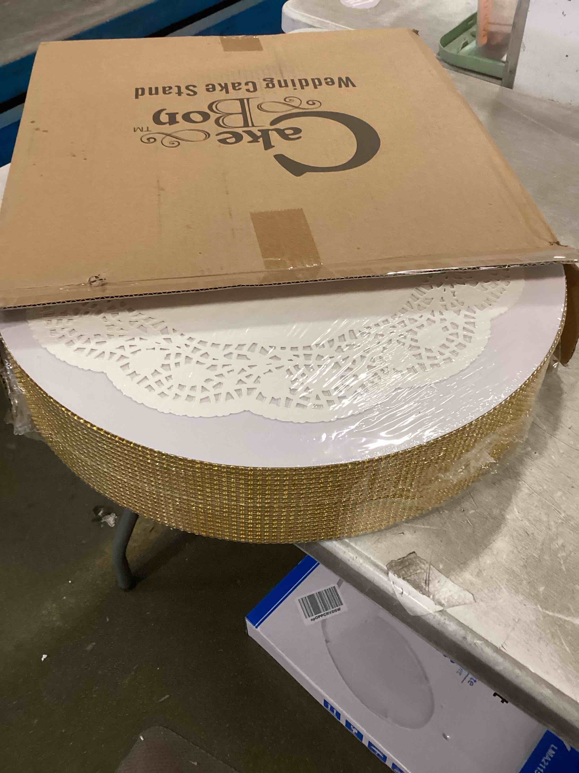 https://s3.amazonaws.com/lotting-images-prod/bidfta/PNK2190947_1744046429917.jpeg