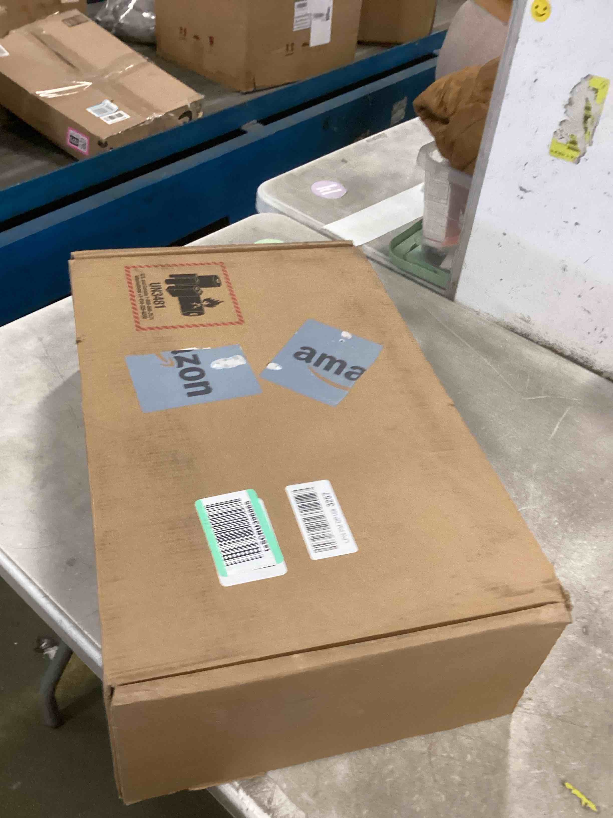 https://s3.amazonaws.com/lotting-images-prod/bidfta/PNK2190986_1744049993608.jpeg