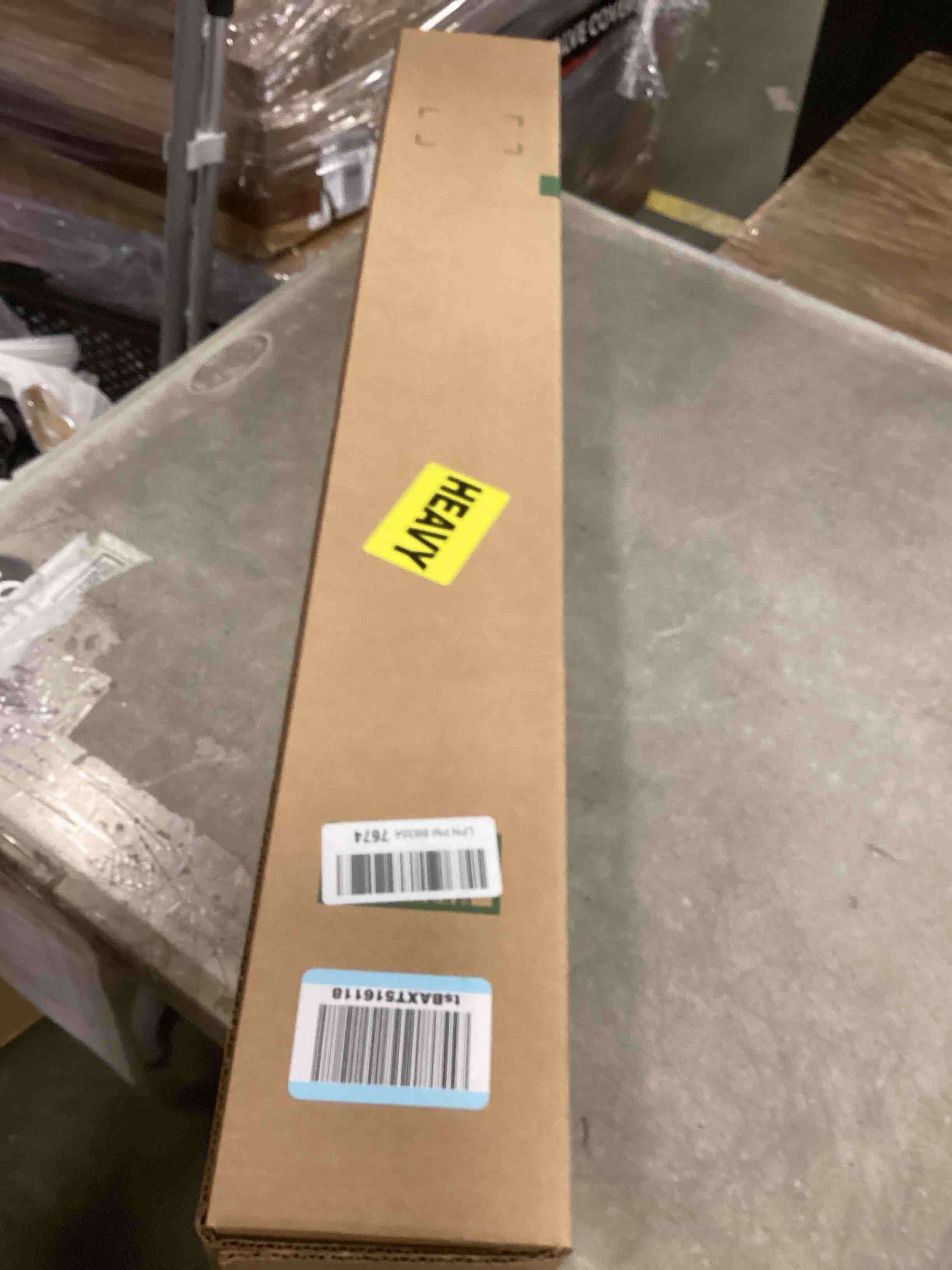 https://s3.amazonaws.com/lotting-images-prod/bidfta/PNK2191908_1744223802424.jpeg