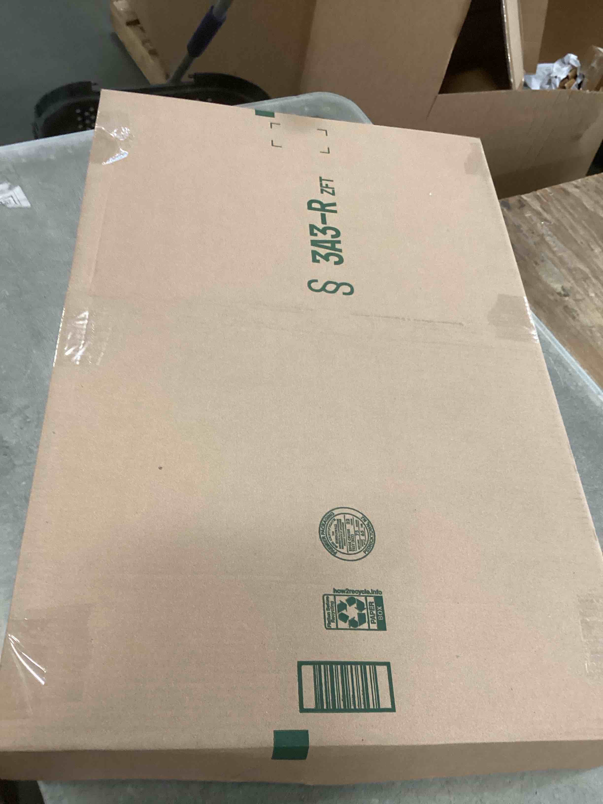 https://s3.amazonaws.com/lotting-images-prod/bidfta/PNK2192779_1744804825616.jpeg