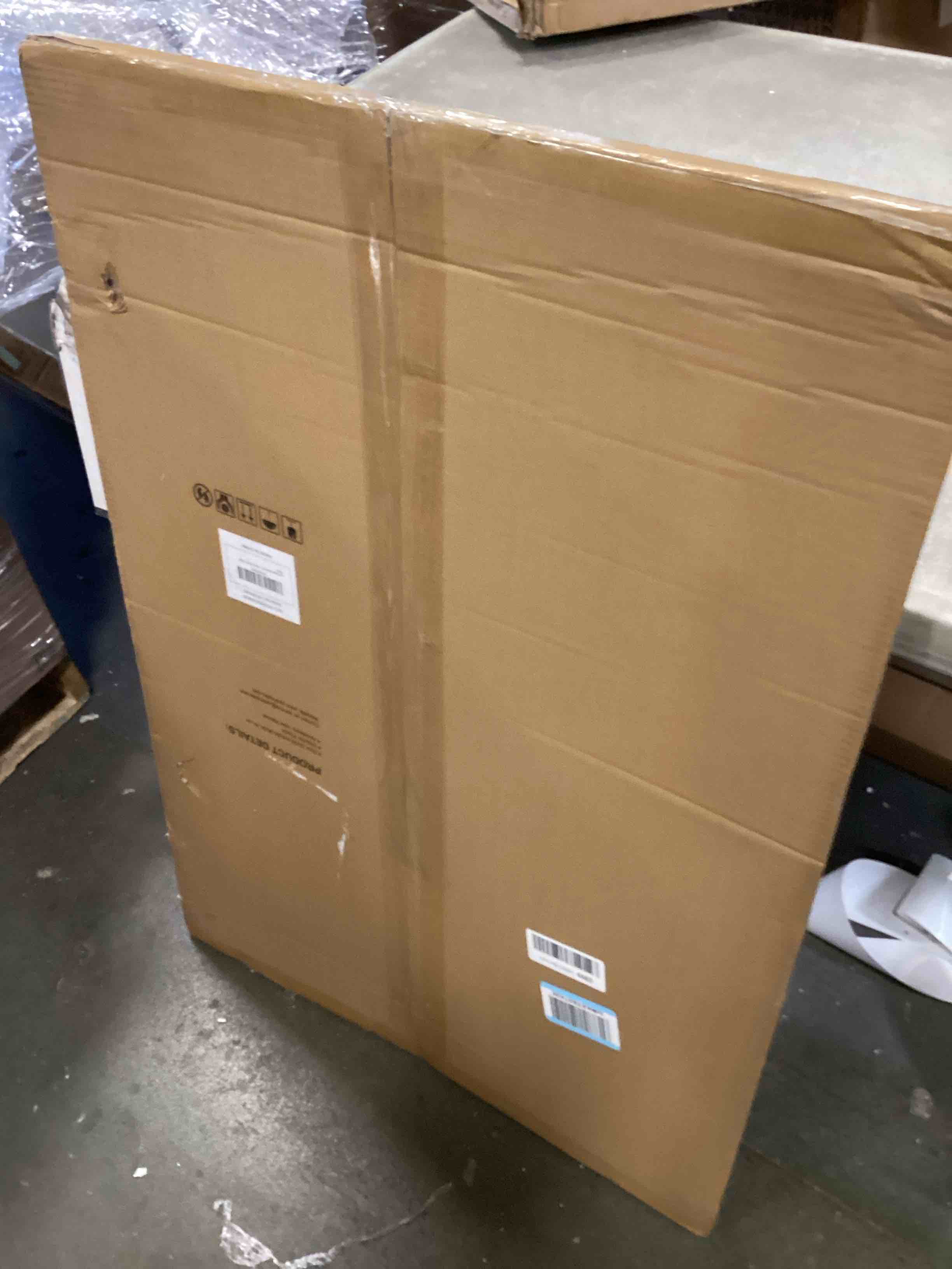 https://s3.amazonaws.com/lotting-images-prod/bidfta/PNK2192892_1744816293582.jpeg