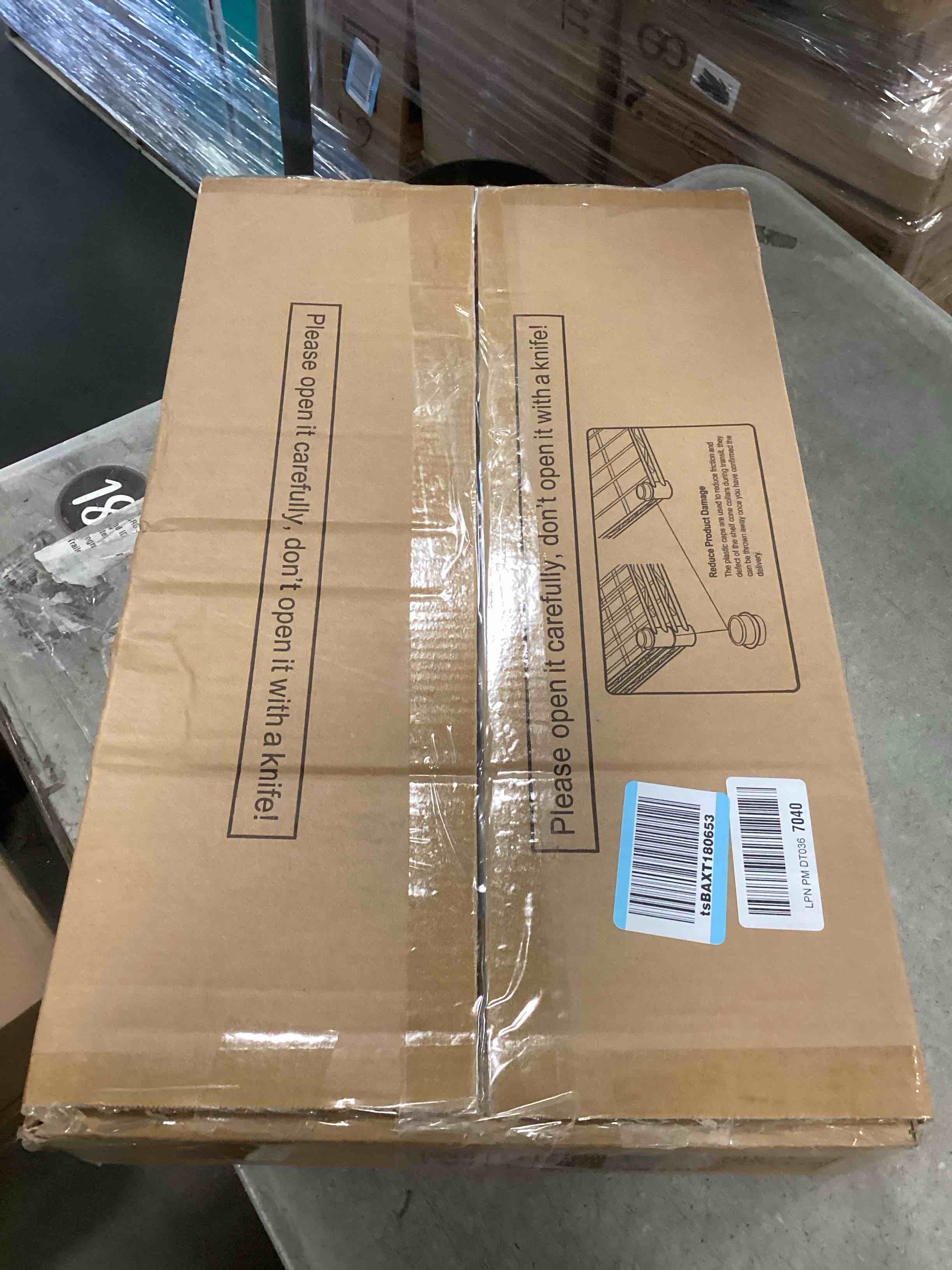 https://s3.amazonaws.com/lotting-images-prod/bidfta/PNK2193093_1744895887730.jpeg