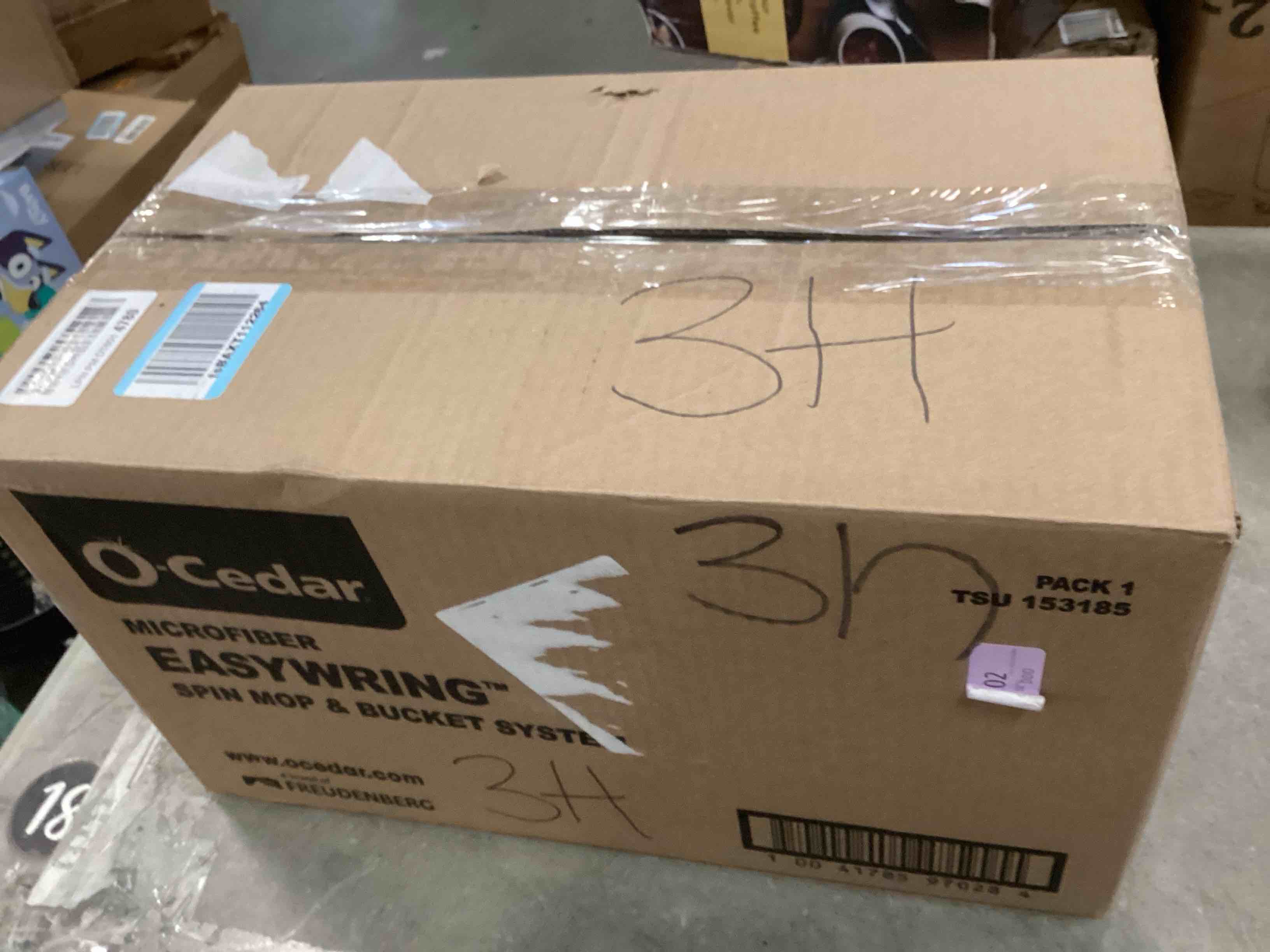 https://s3.amazonaws.com/lotting-images-prod/bidfta/PNK2193204_1744913224609.jpeg