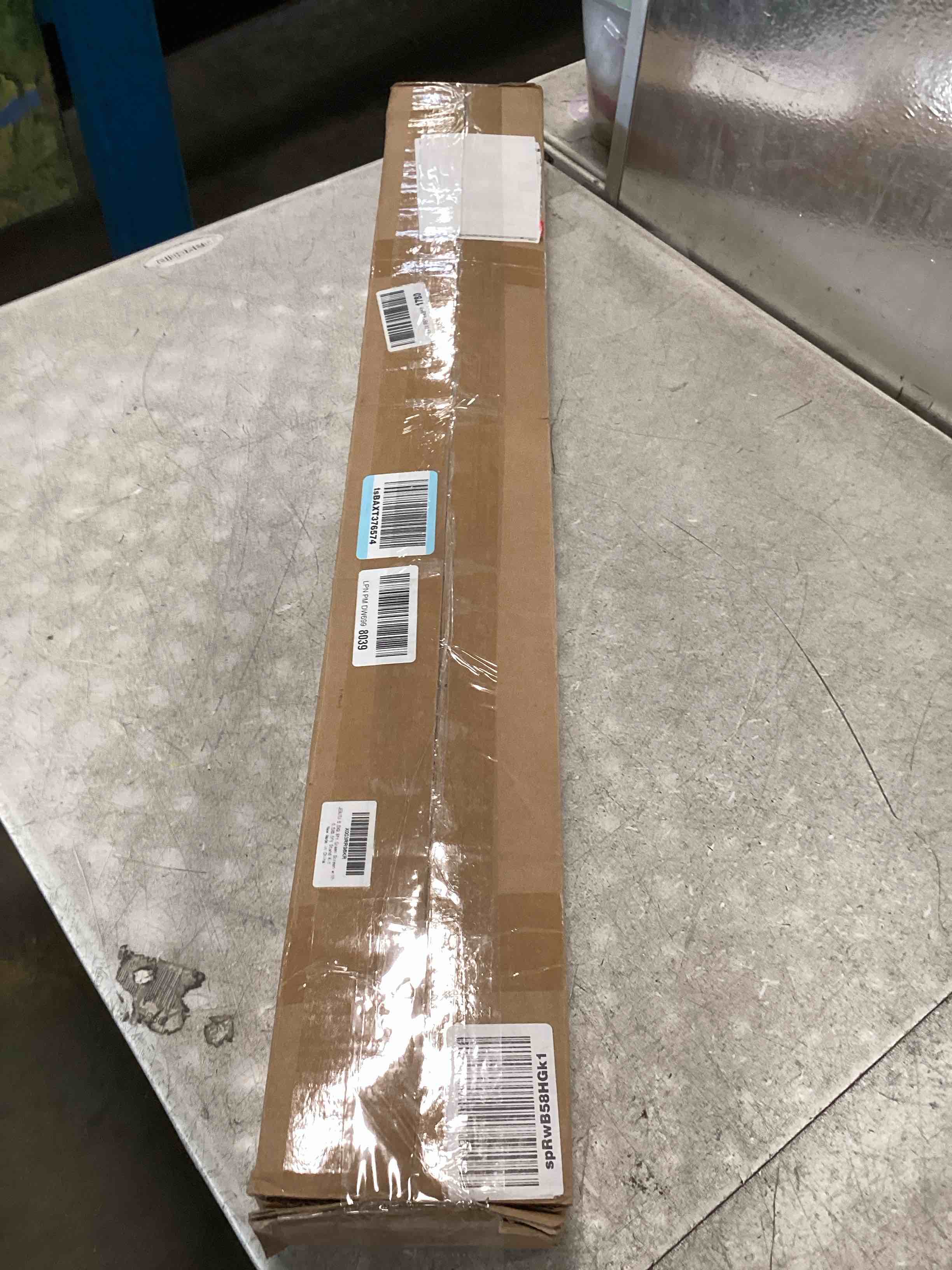 https://s3.amazonaws.com/lotting-images-prod/bidfta/PNK2193295_1745410535677.jpeg