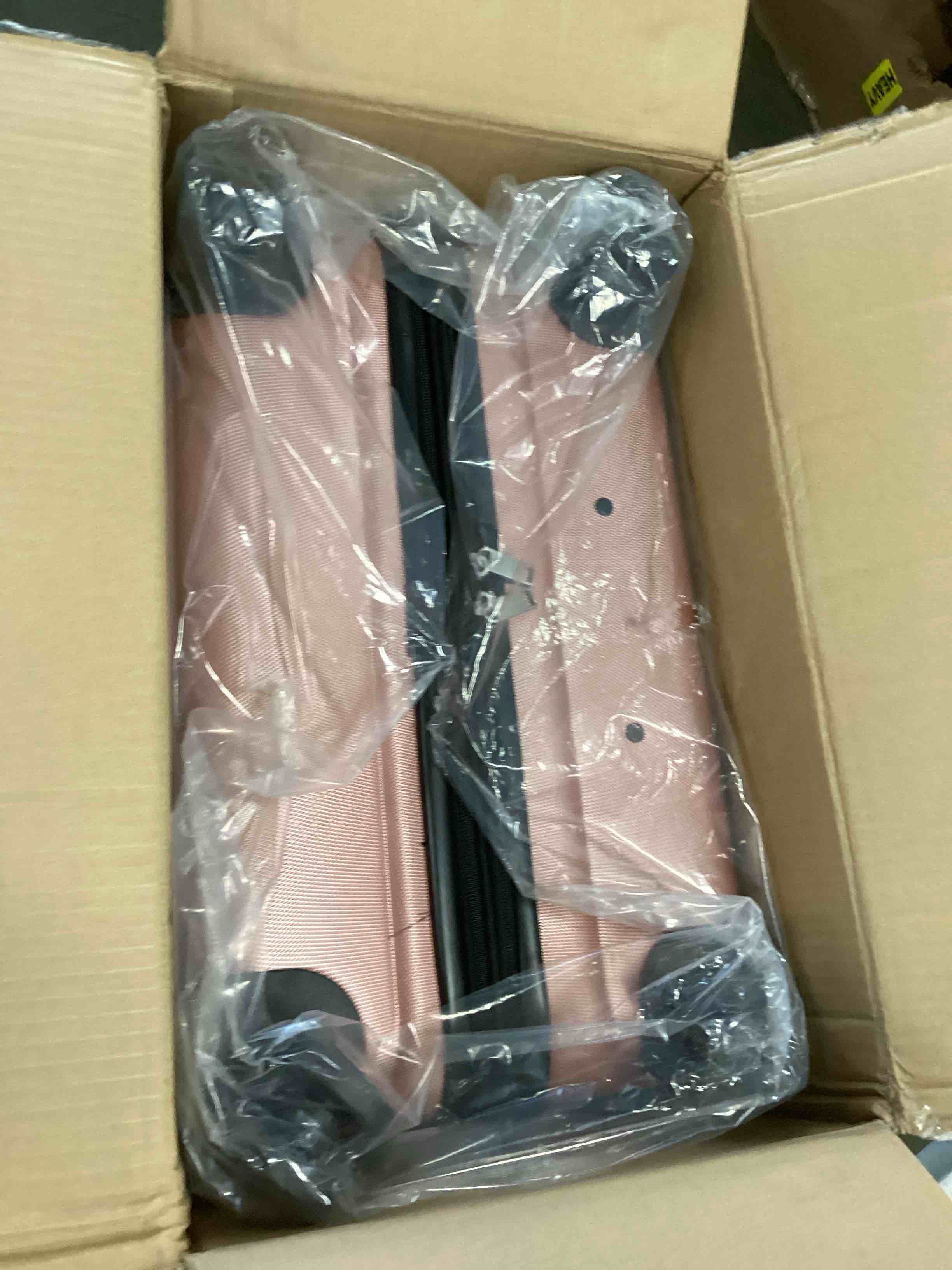https://s3.amazonaws.com/lotting-images-prod/bidfta/PNK2193352_1745416195213.jpeg