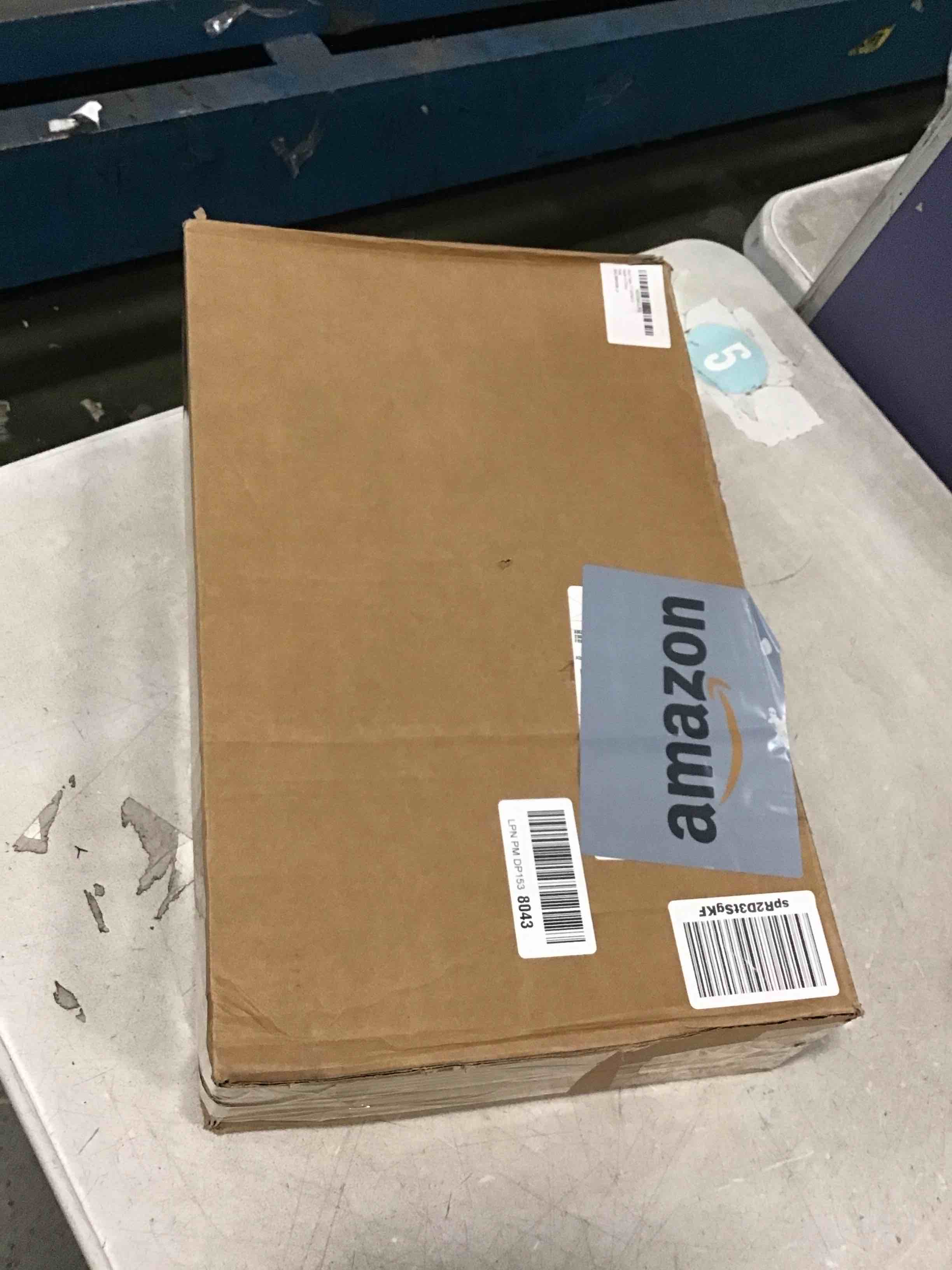 https://s3.amazonaws.com/lotting-images-prod/bidfta/PNK2195340_1744636167378.jpeg