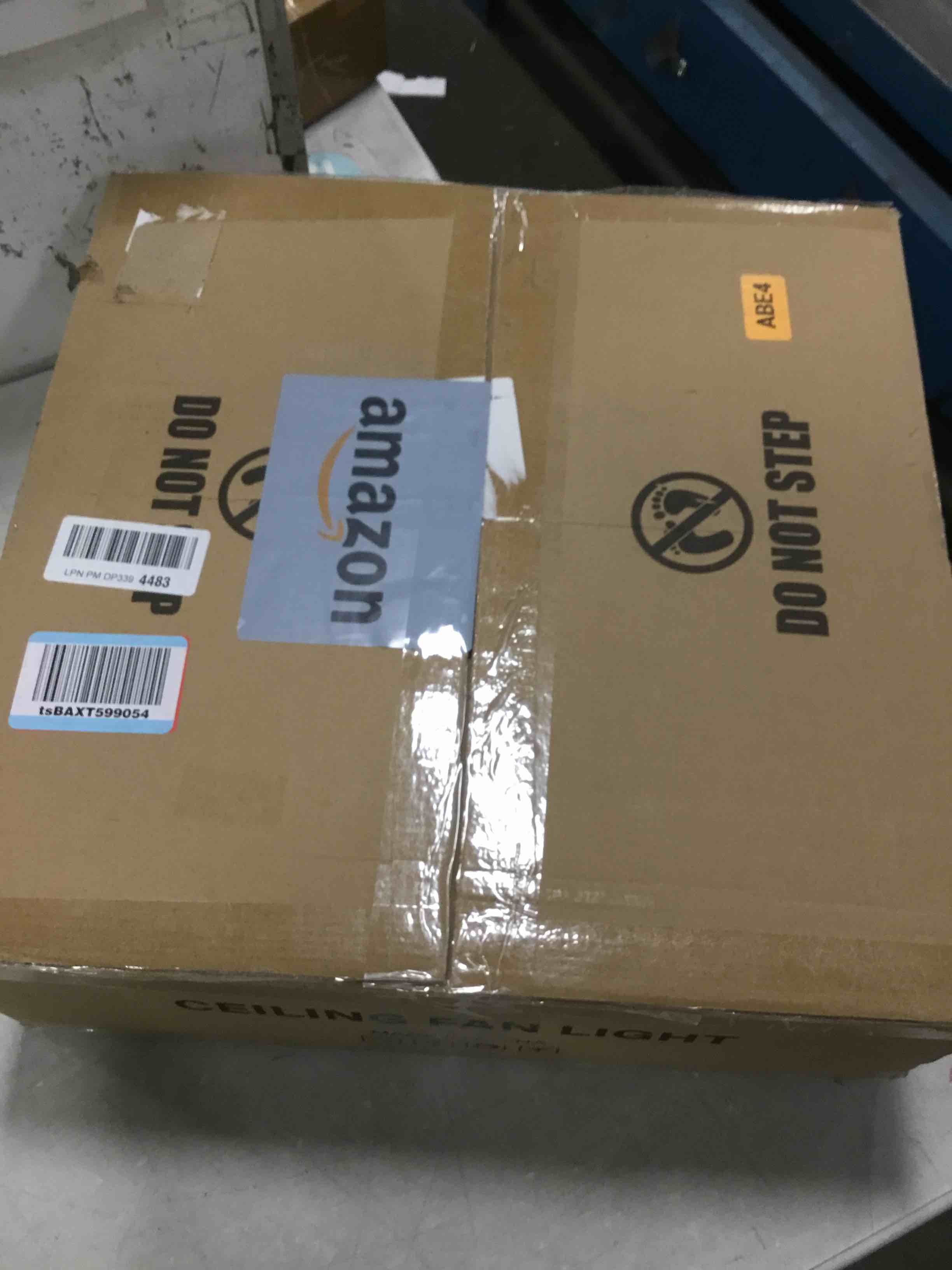 https://s3.amazonaws.com/lotting-images-prod/bidfta/PNK2197613_1742905856067.jpeg