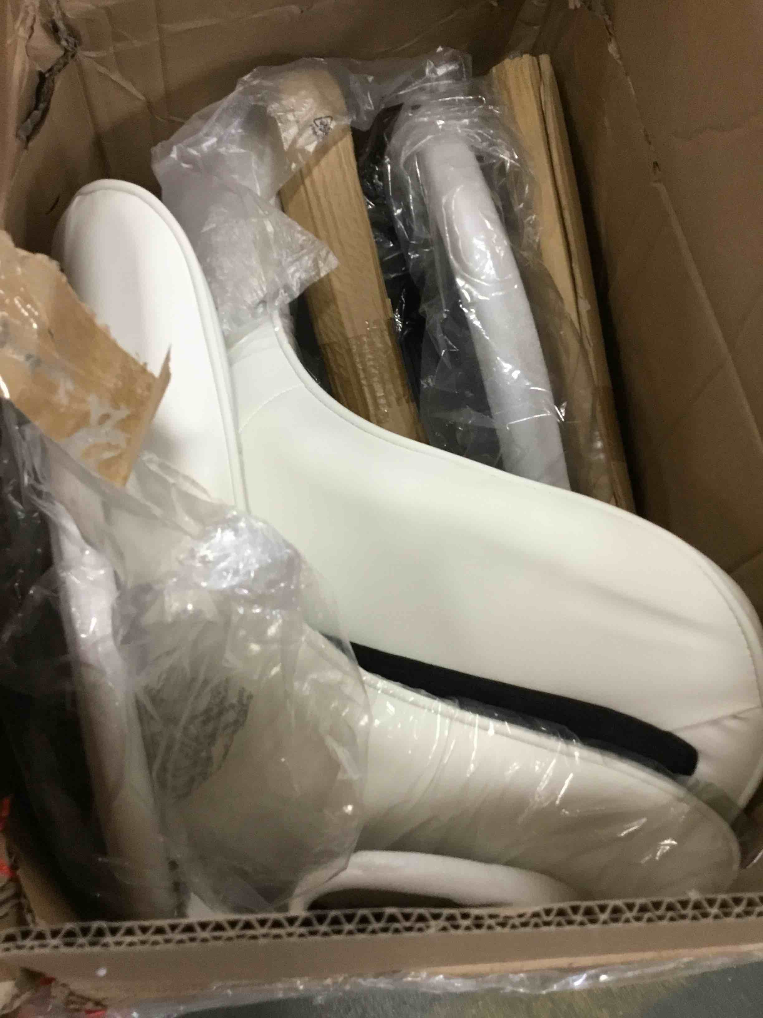 https://s3.amazonaws.com/lotting-images-prod/bidfta/PNK2197917_1743006315241.jpeg