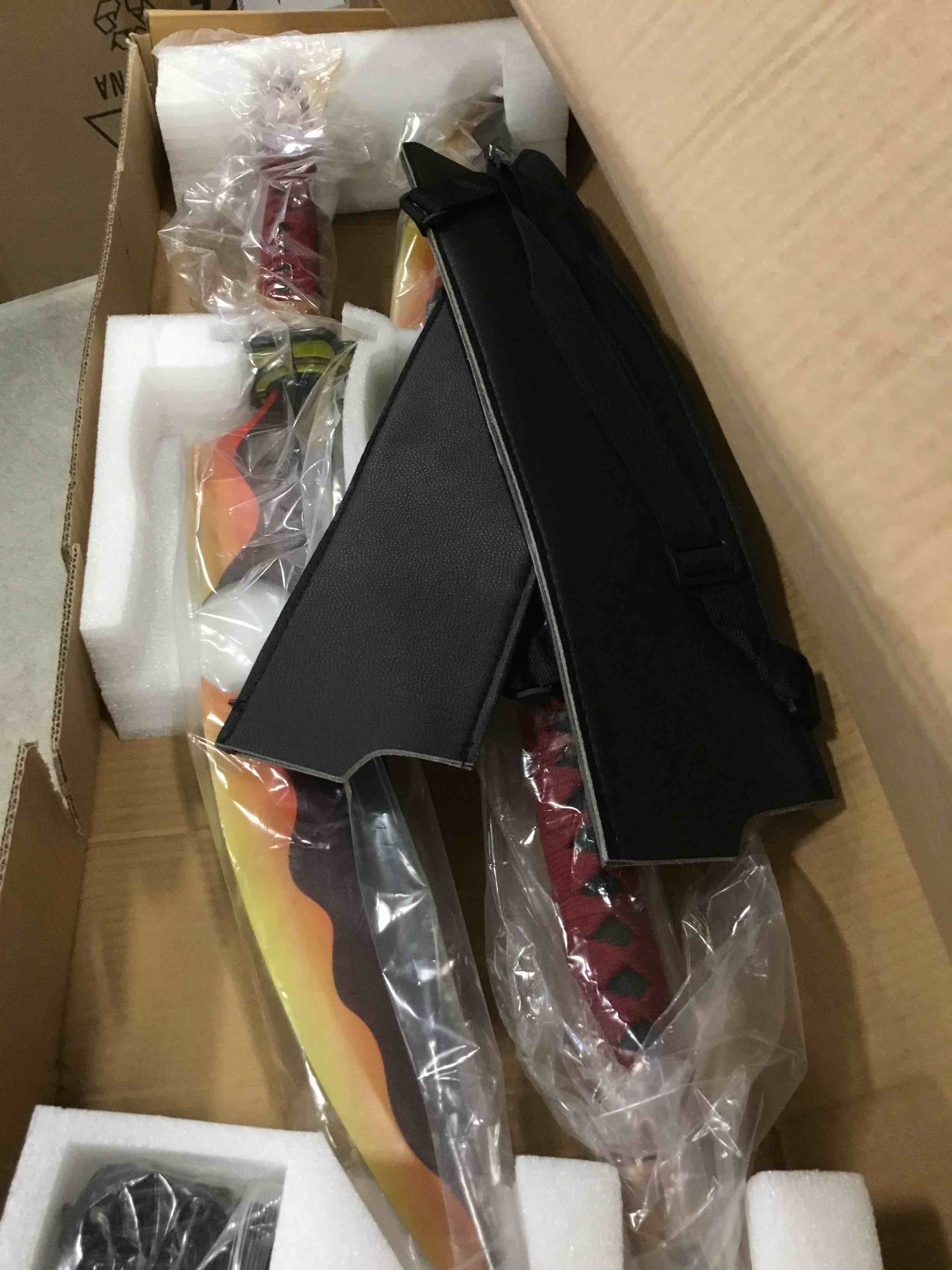 https://s3.amazonaws.com/lotting-images-prod/bidfta/PNK2198205_1743103724877.jpeg
