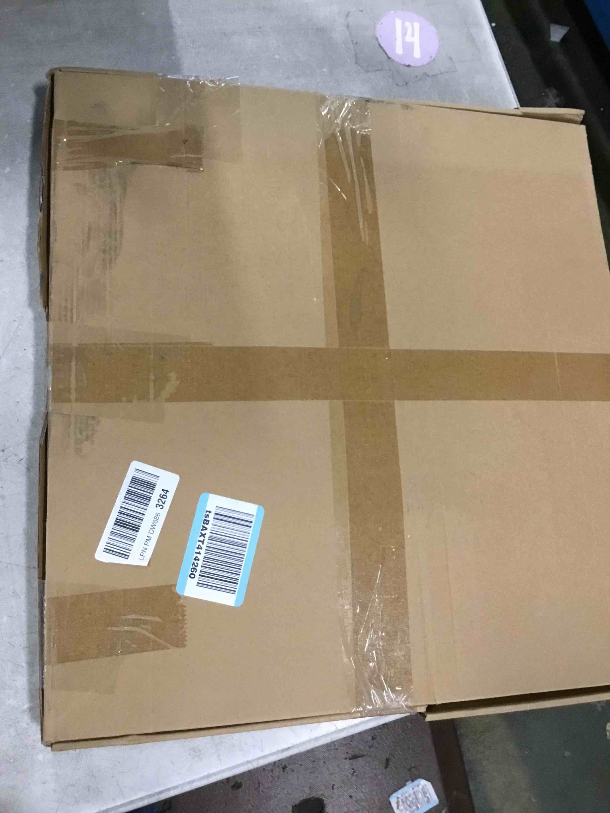 https://s3.amazonaws.com/lotting-images-prod/bidfta/PNK2199397_1743694568115.jpeg
