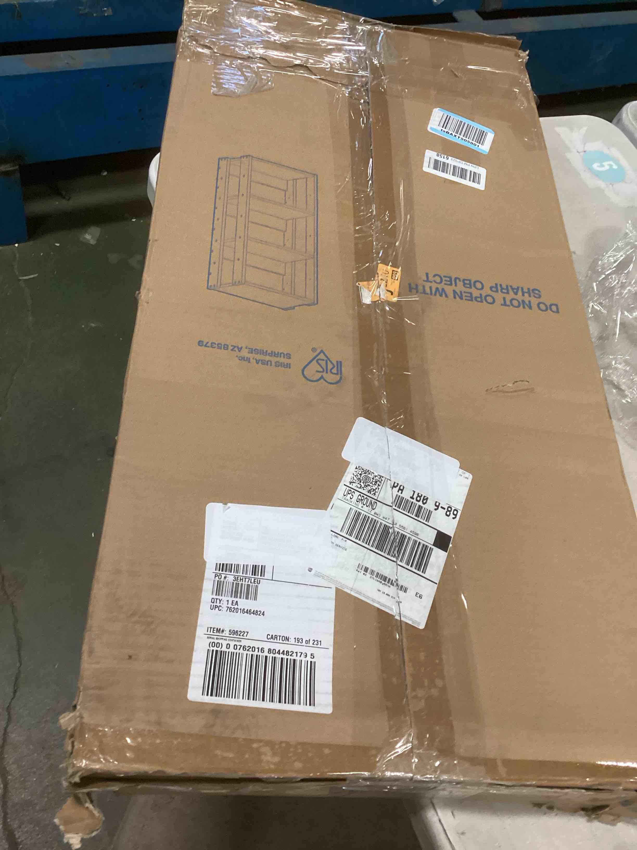 https://s3.amazonaws.com/lotting-images-prod/bidfta/PNK2200981_1741695965938.jpeg