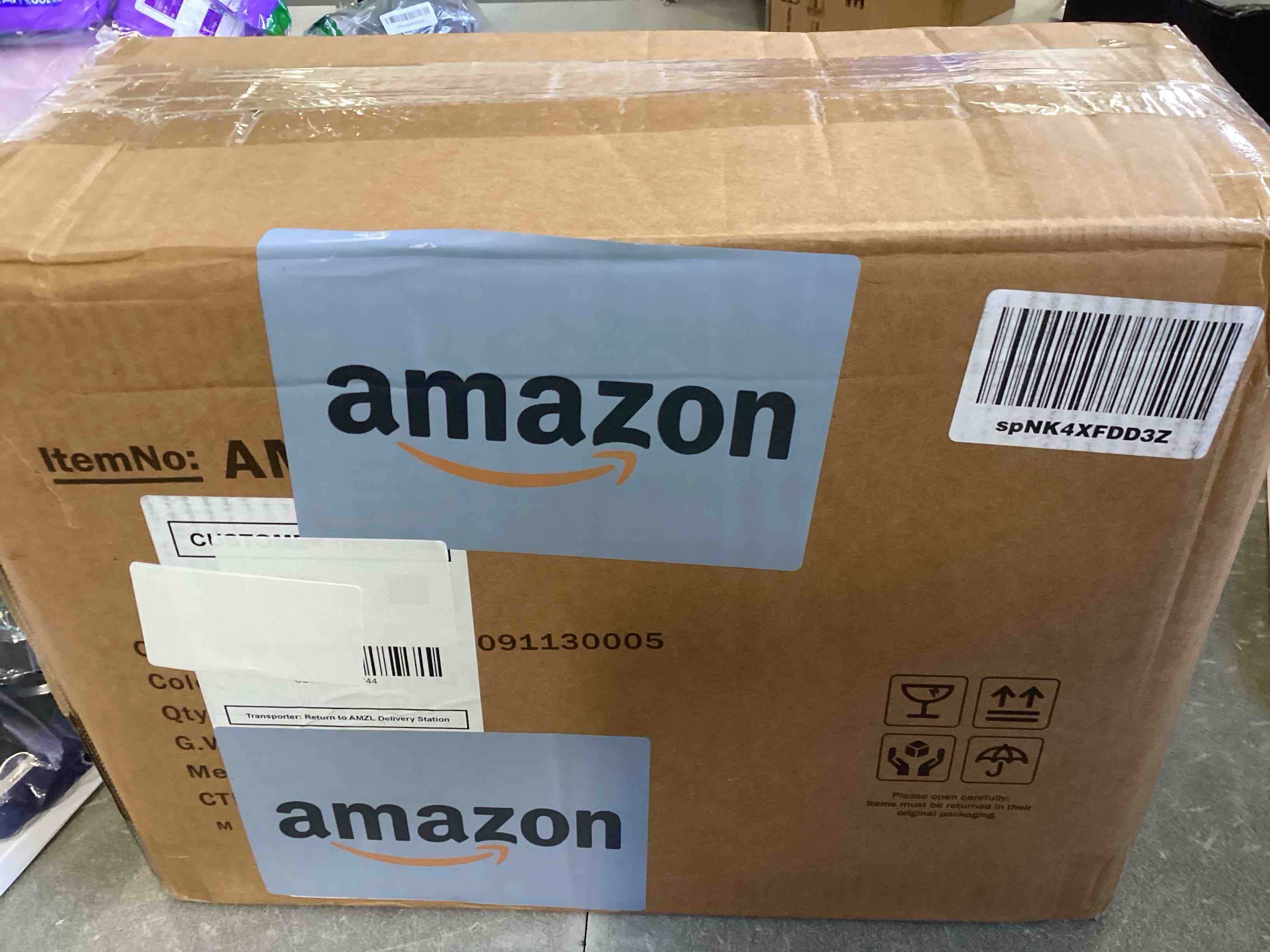 https://s3.amazonaws.com/lotting-images-prod/bidfta/PNK2202007_1742843994156.jpeg