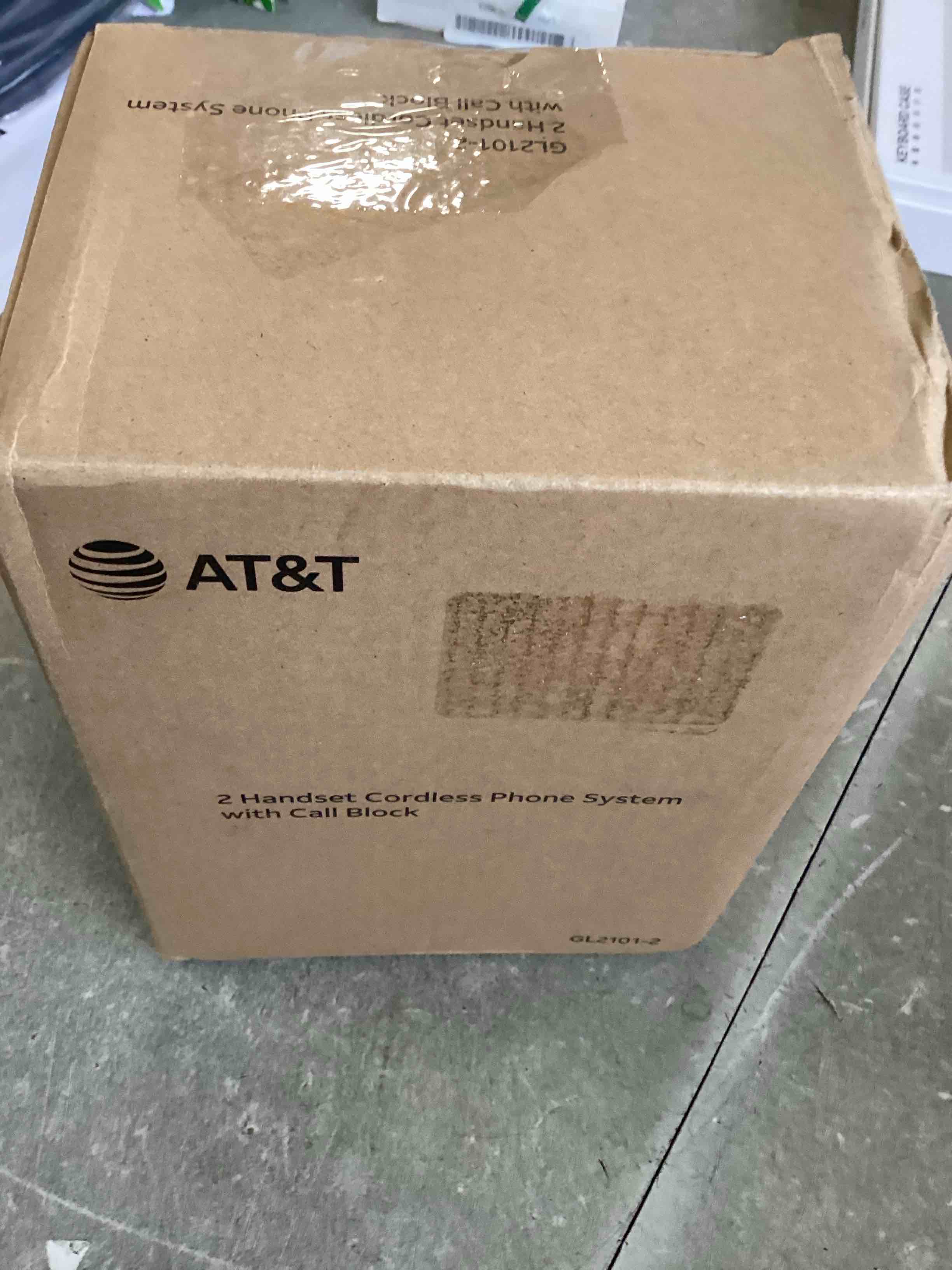 https://s3.amazonaws.com/lotting-images-prod/bidfta/PNK2202074_1742915745232.jpeg