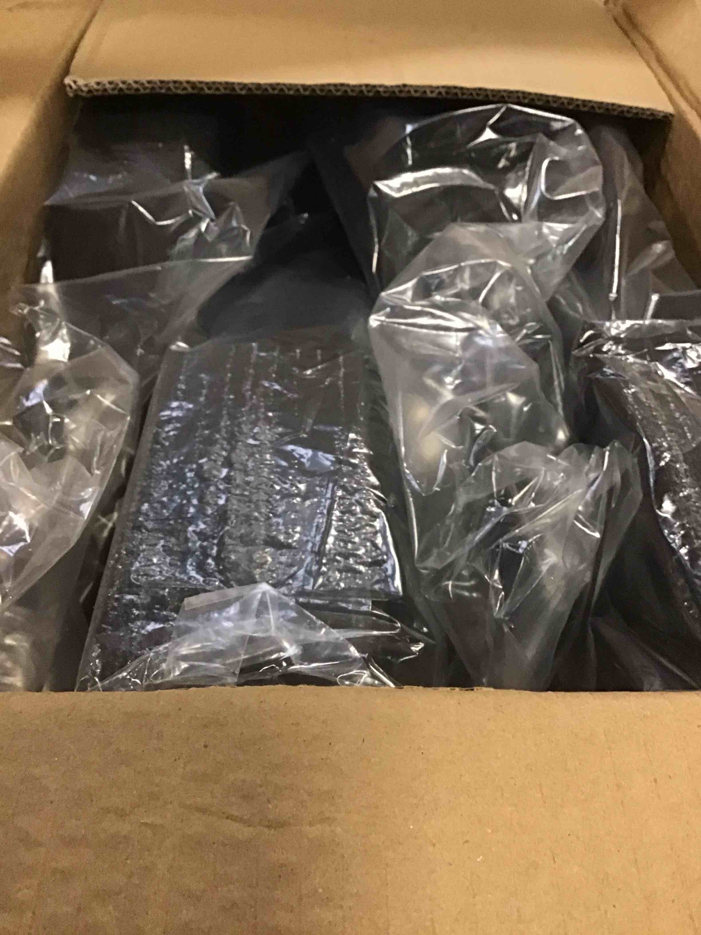 https://s3.amazonaws.com/lotting-images-prod/bidfta/PNK2203139_1741208831241.jpeg