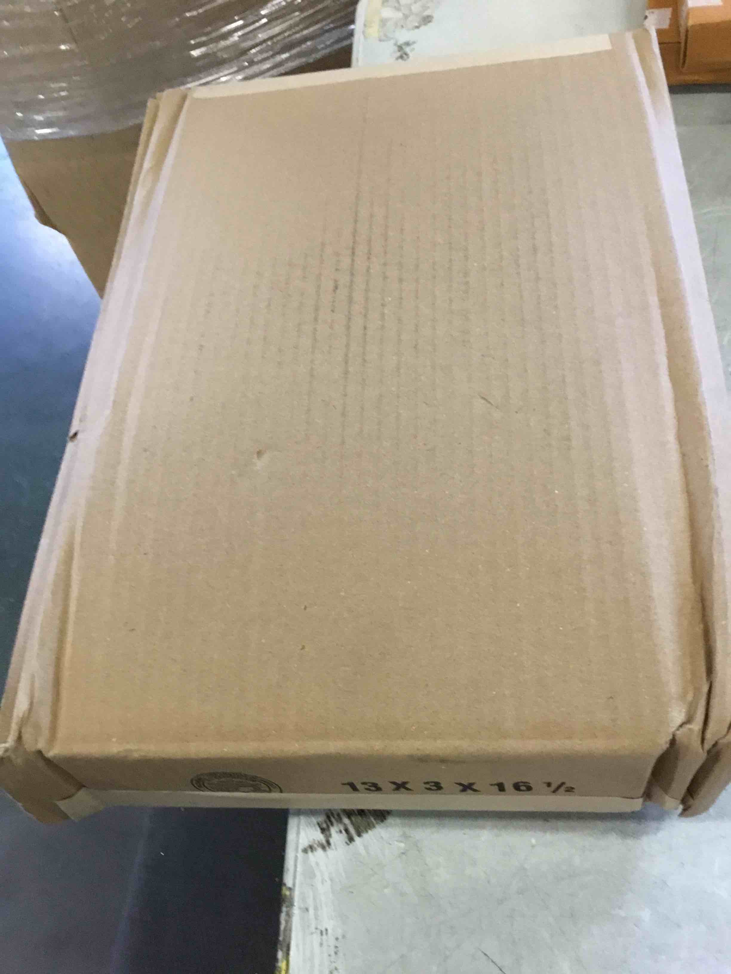 https://s3.amazonaws.com/lotting-images-prod/bidfta/PNK2205178_1743081165269.jpeg