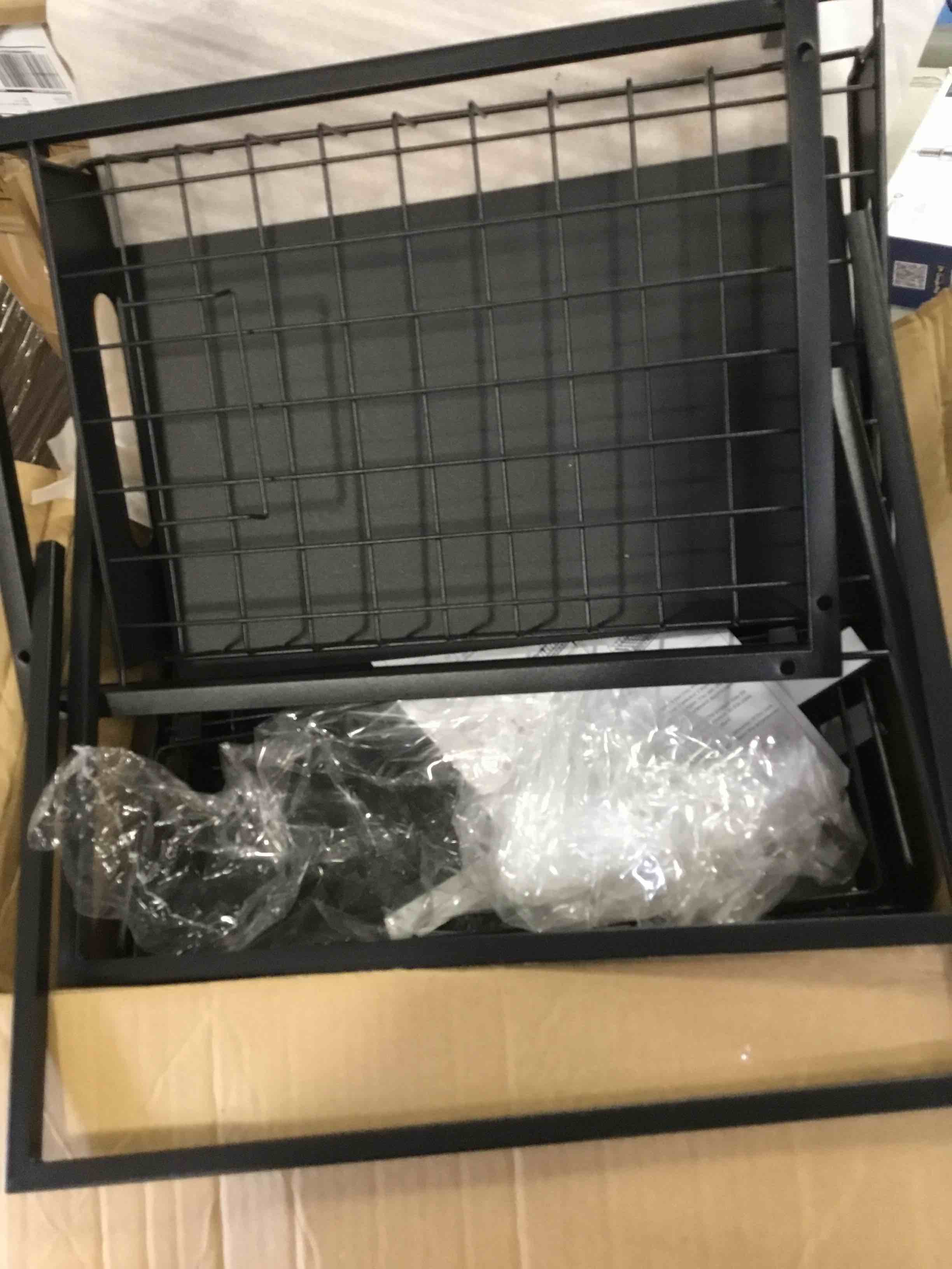 https://s3.amazonaws.com/lotting-images-prod/bidfta/PNK2205374_1743102848257.jpeg