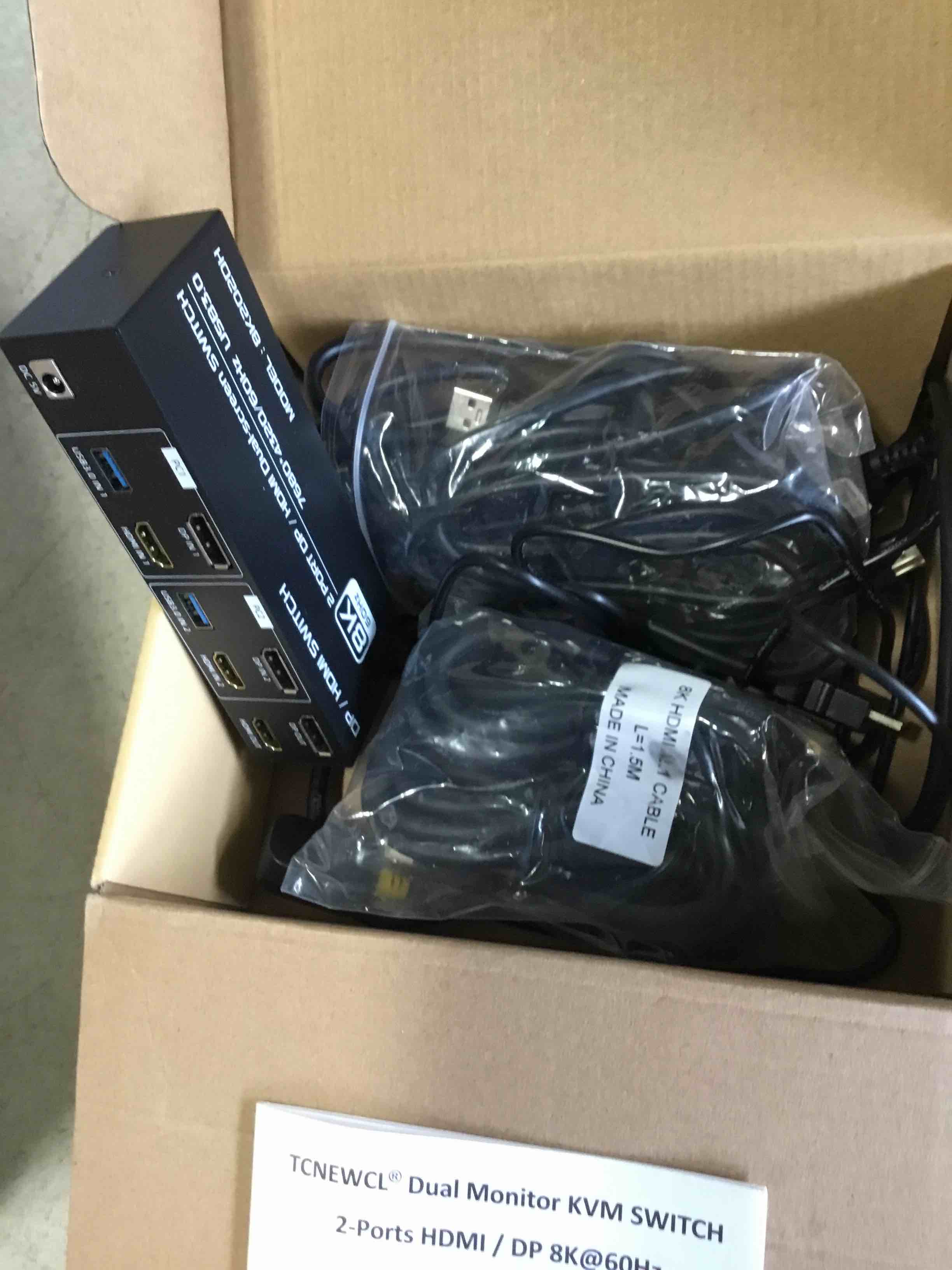 https://s3.amazonaws.com/lotting-images-prod/bidfta/PNK2205971_1743520516483.jpeg
