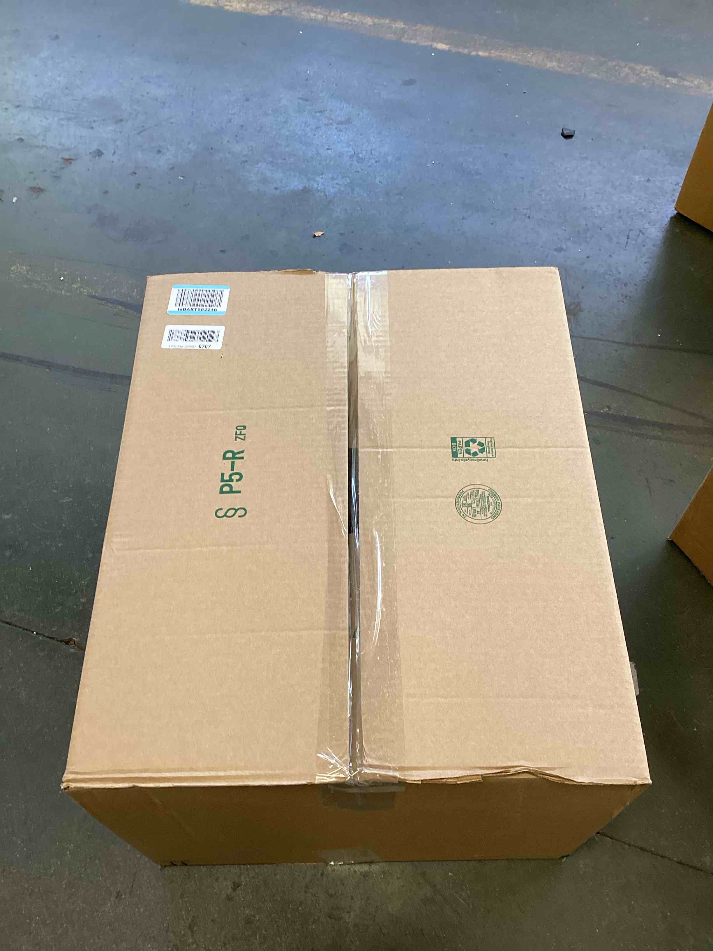 https://s3.amazonaws.com/lotting-images-prod/bidfta/PNK2206413_1741721691204.jpeg