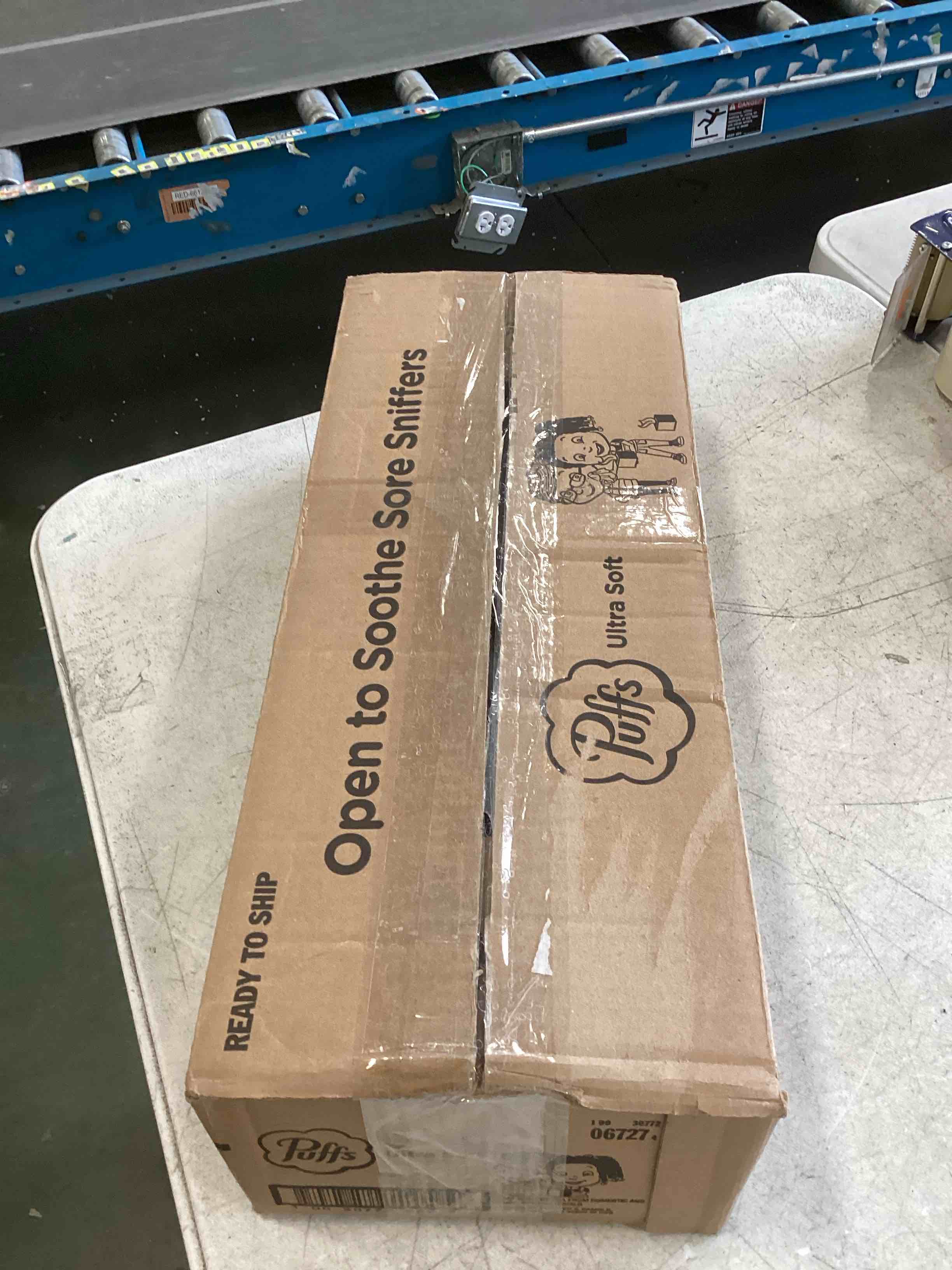 https://s3.amazonaws.com/lotting-images-prod/bidfta/PNK2206505_1741792886311.jpeg