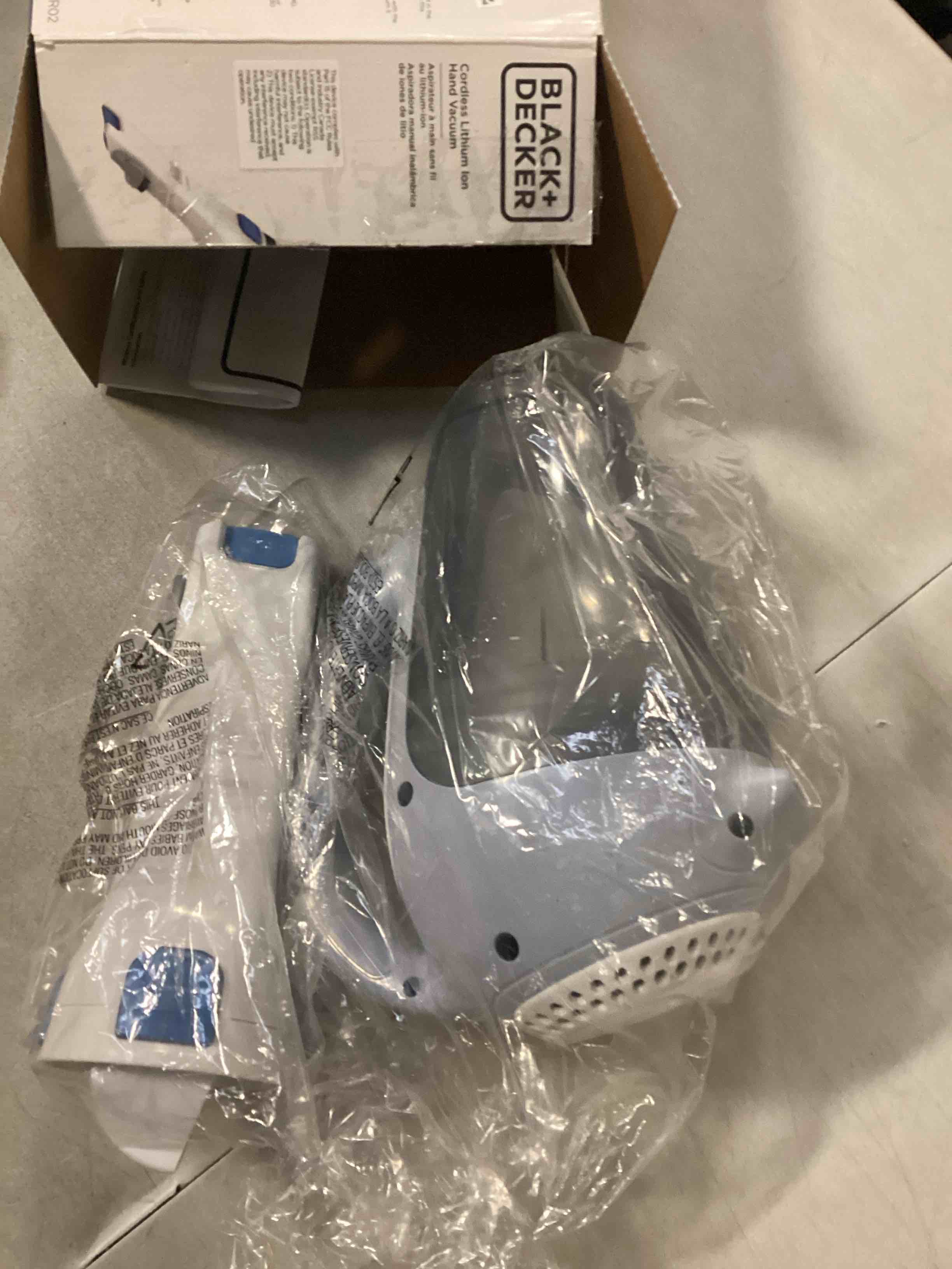 https://s3.amazonaws.com/lotting-images-prod/bidfta/PNK2207569_1742473885617.jpeg