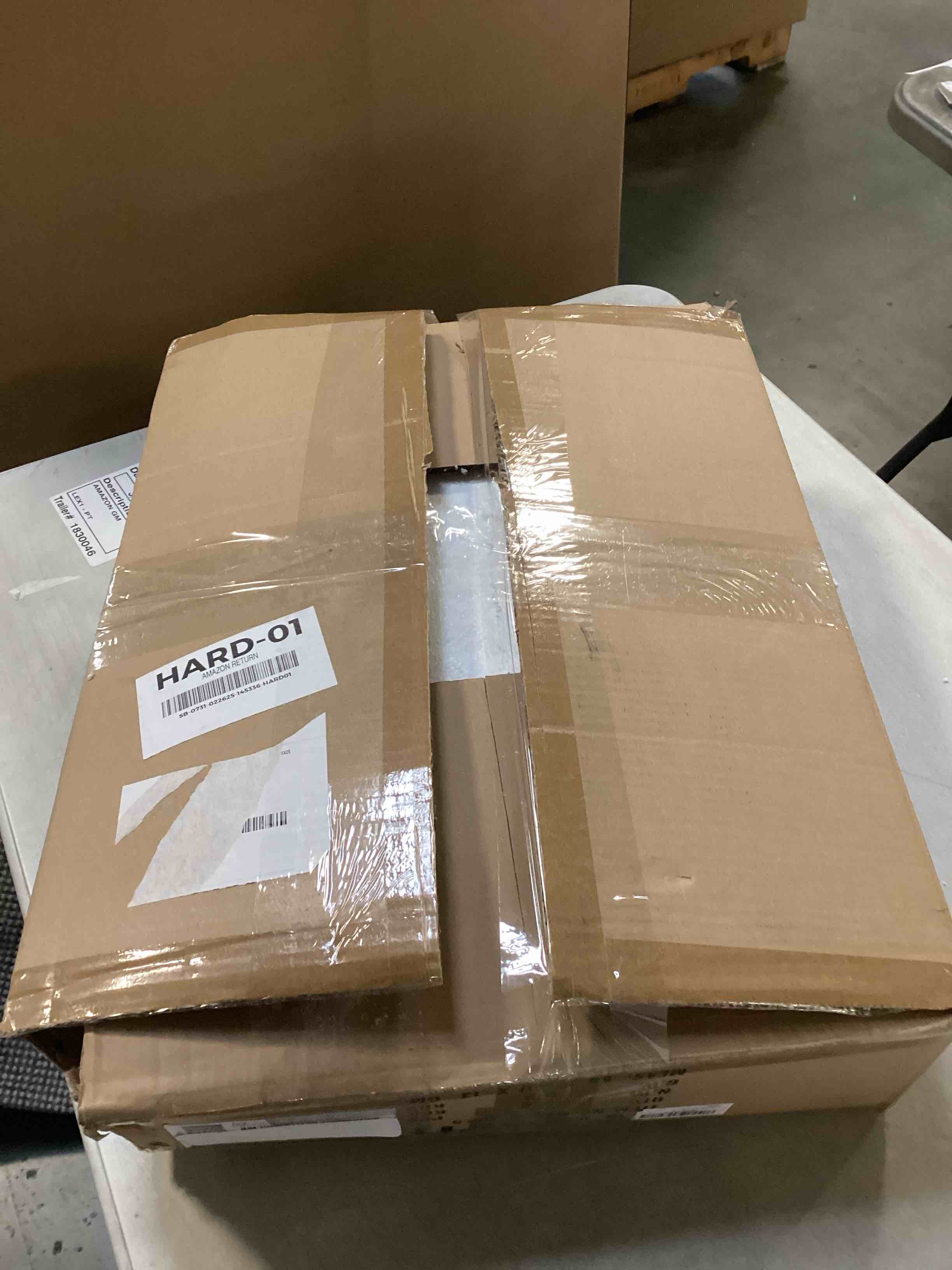 https://s3.amazonaws.com/lotting-images-prod/bidfta/PNK2207615_1742481170983.jpeg