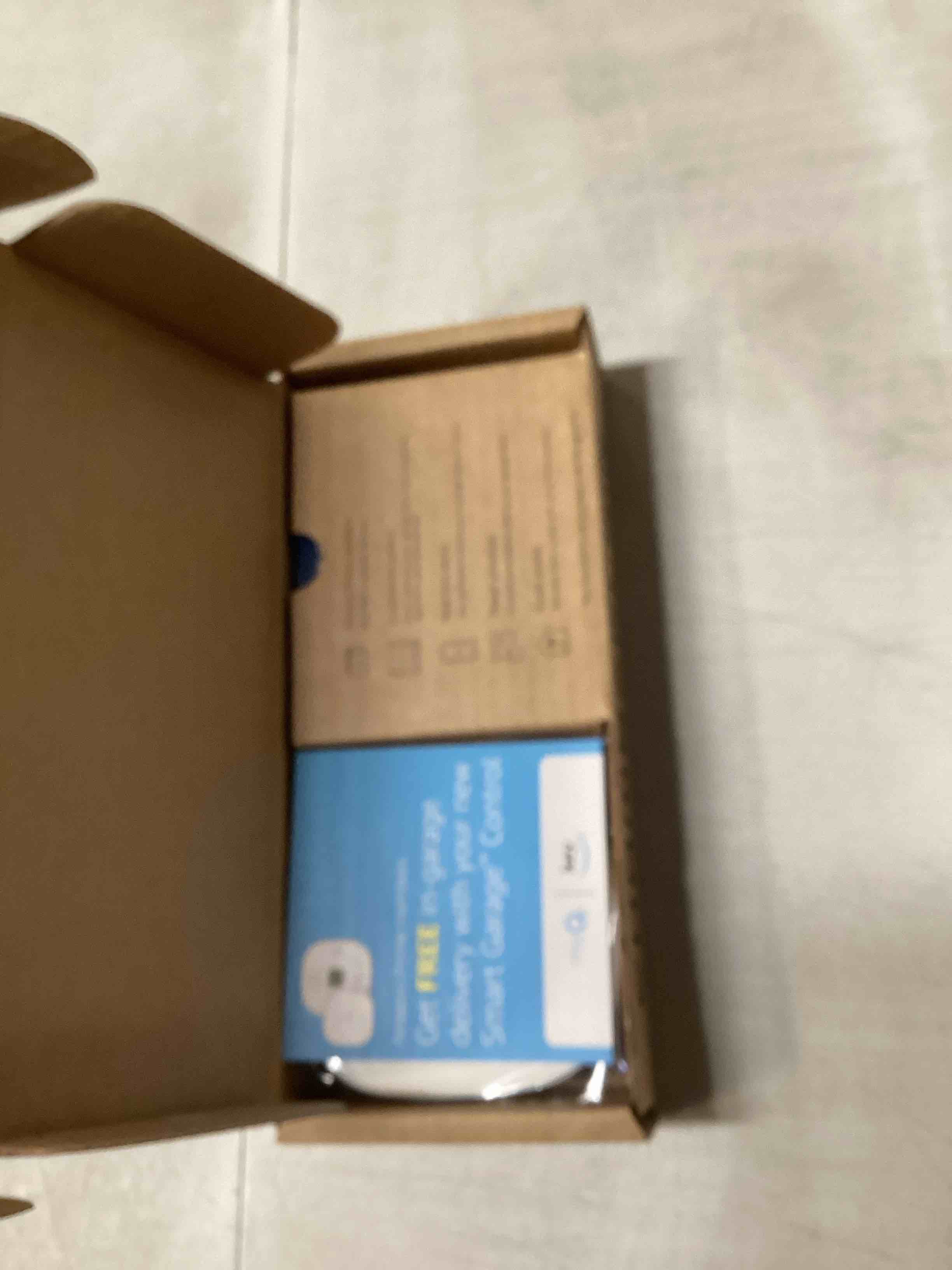 https://s3.amazonaws.com/lotting-images-prod/bidfta/PNK2208053_1742835273724.jpeg