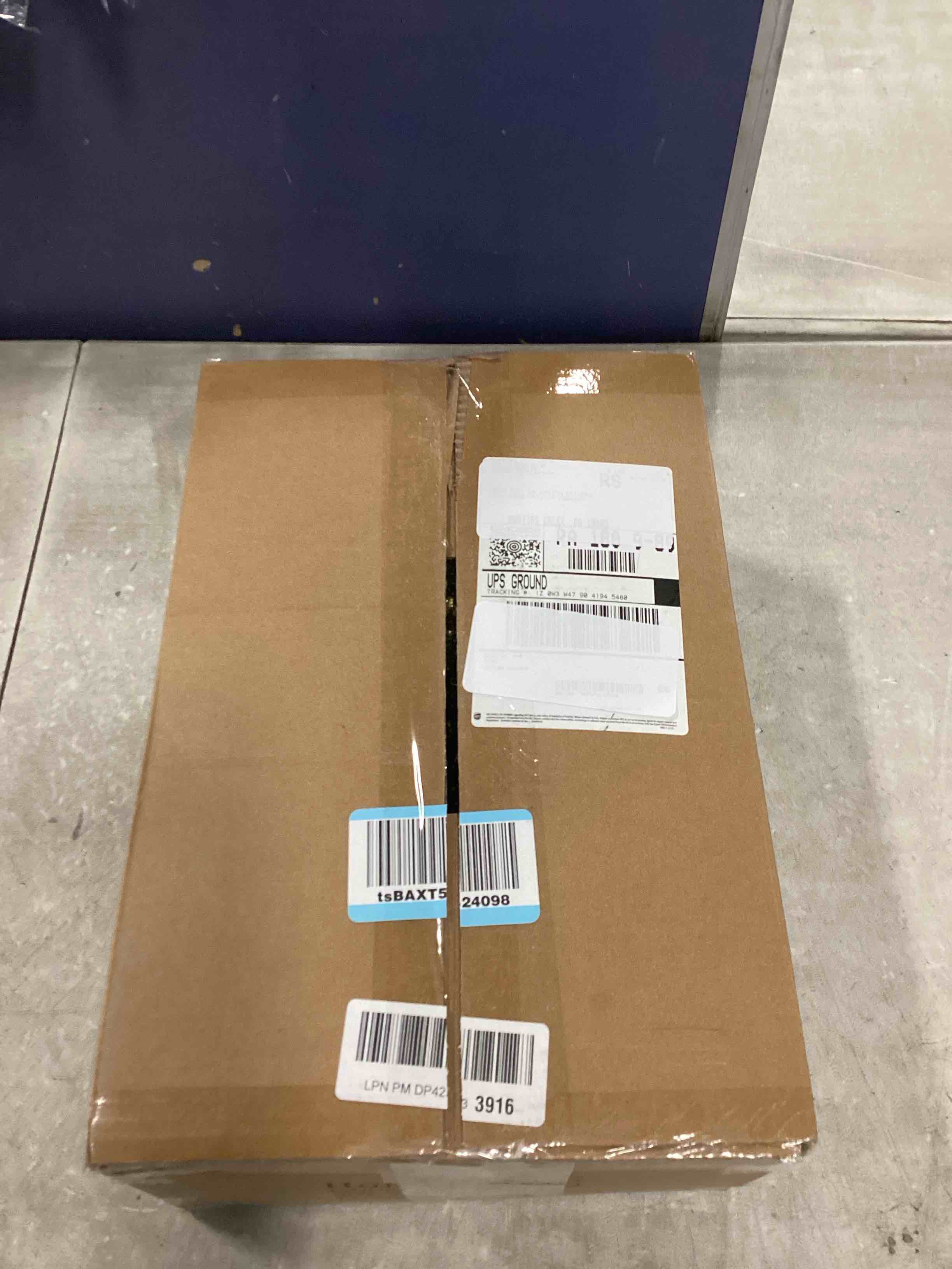 https://s3.amazonaws.com/lotting-images-prod/bidfta/PNK2208717_1743085033764.jpeg