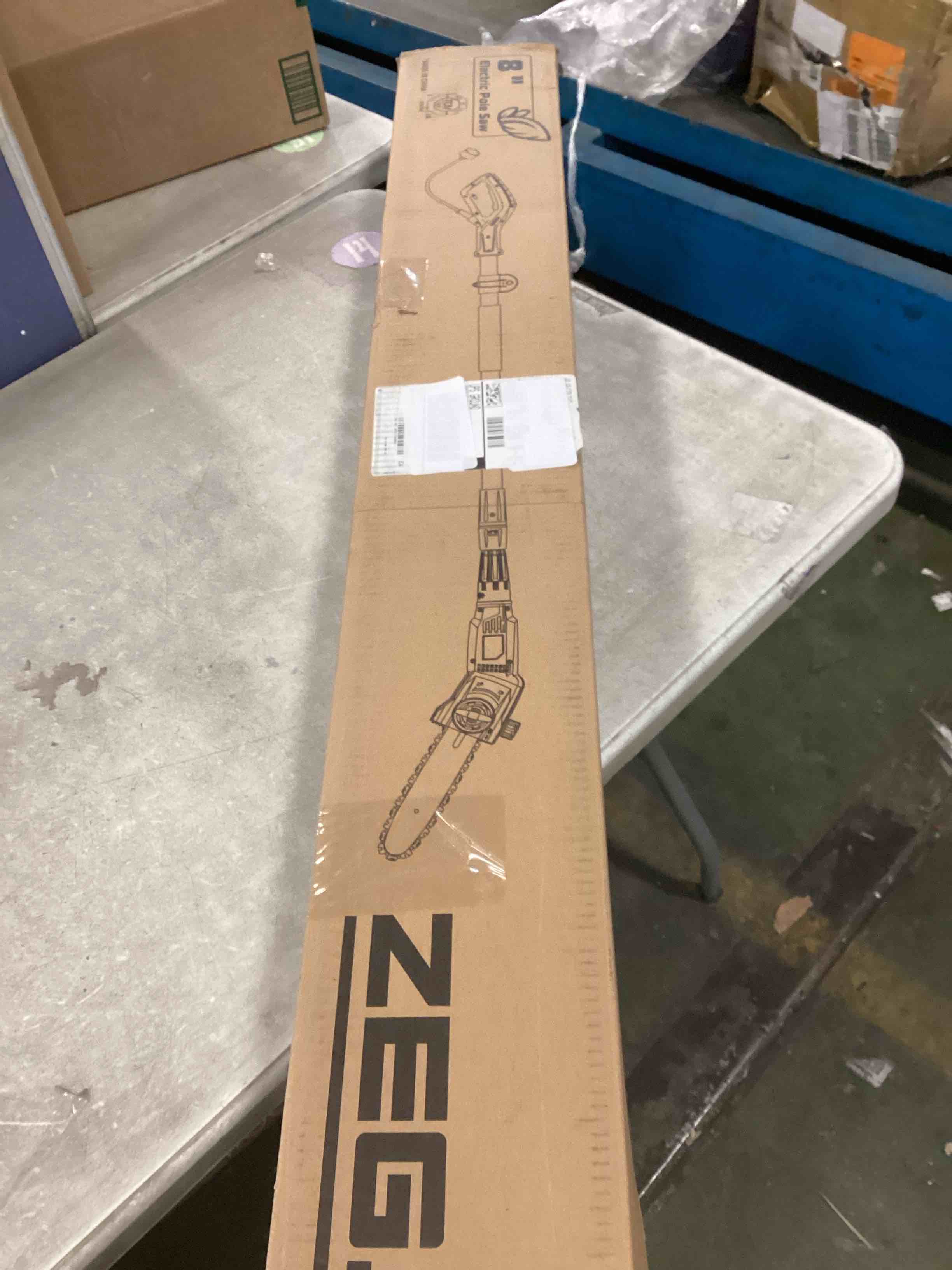 https://s3.amazonaws.com/lotting-images-prod/bidfta/PNK2208840_1743103786647.jpeg