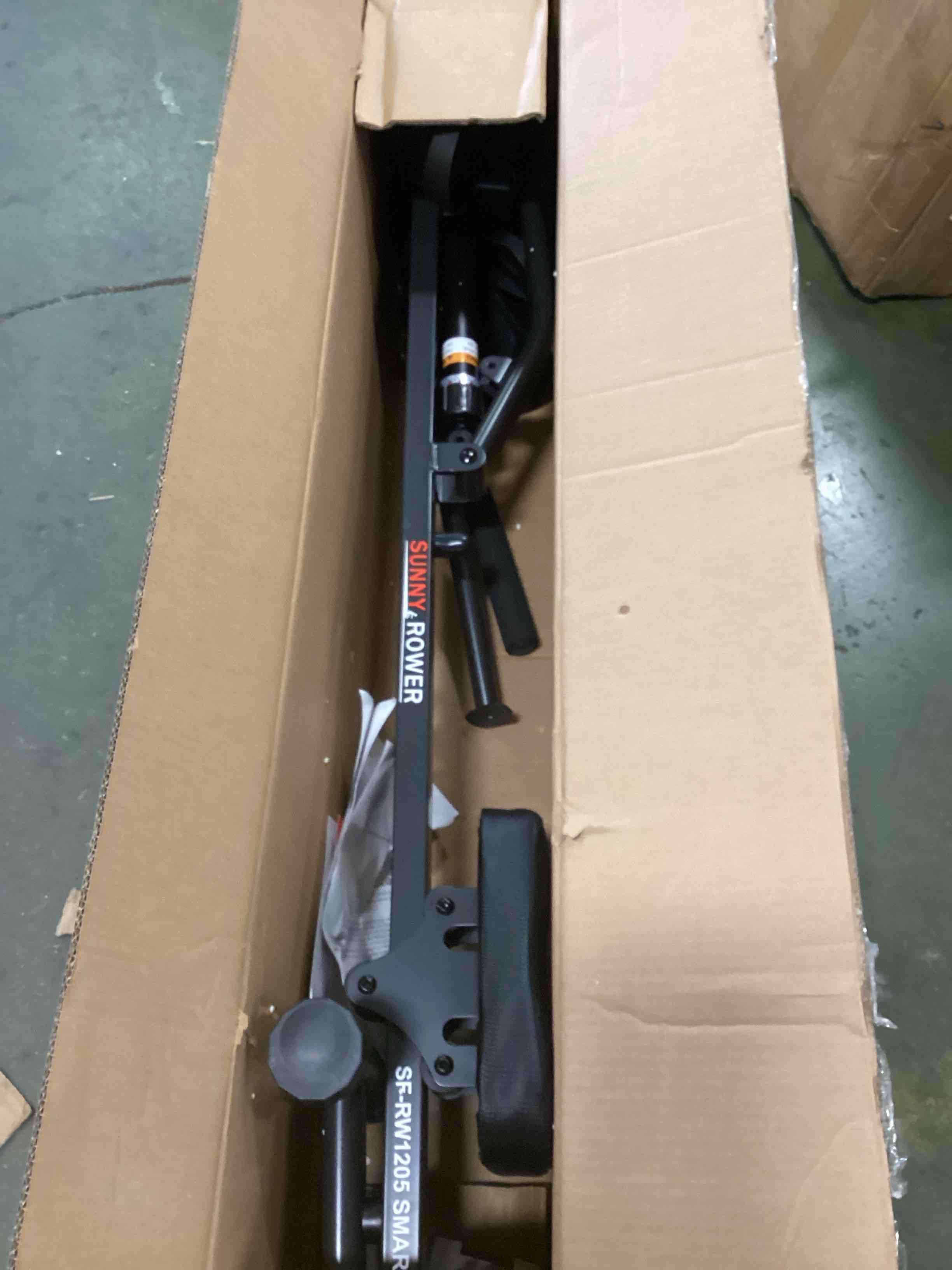 https://s3.amazonaws.com/lotting-images-prod/bidfta/PNK2208841_1743103850476.jpeg