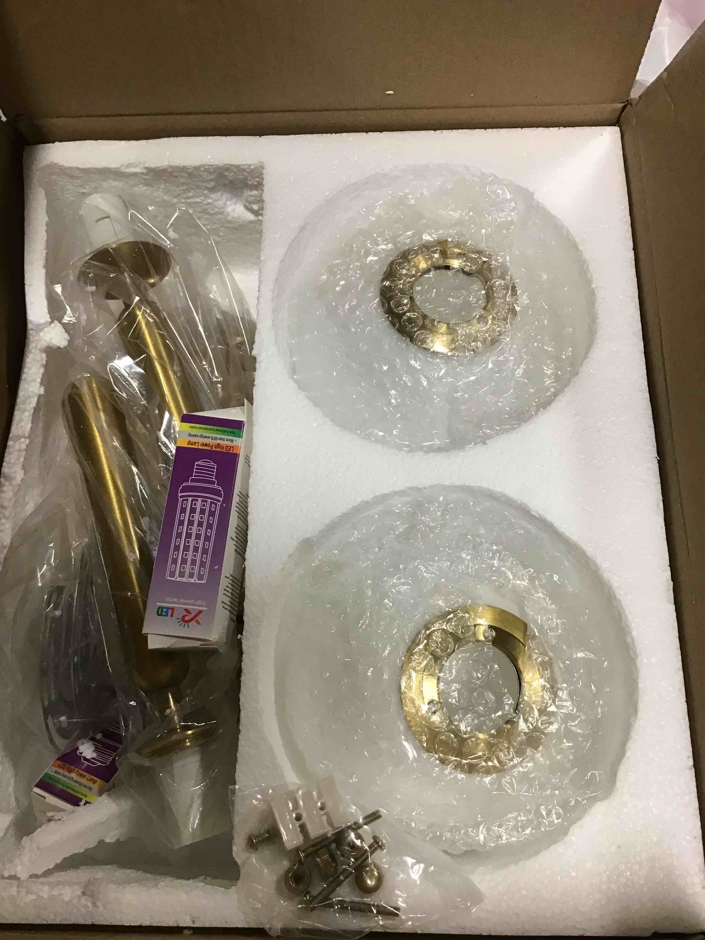 https://s3.amazonaws.com/lotting-images-prod/bidfta/PNK2210738_1742218850575.jpeg