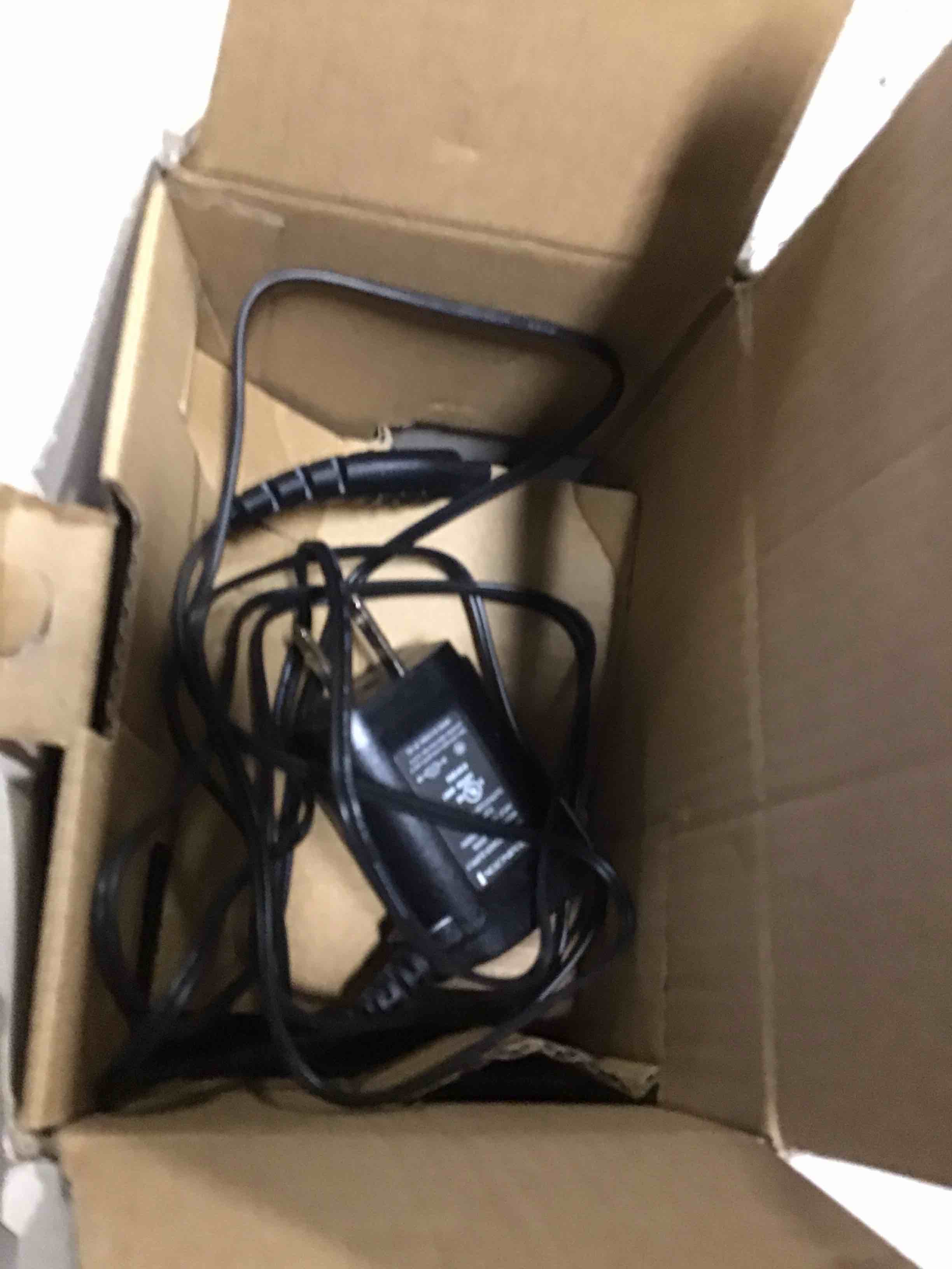https://s3.amazonaws.com/lotting-images-prod/bidfta/PNK2211102_1742474028503.jpeg
