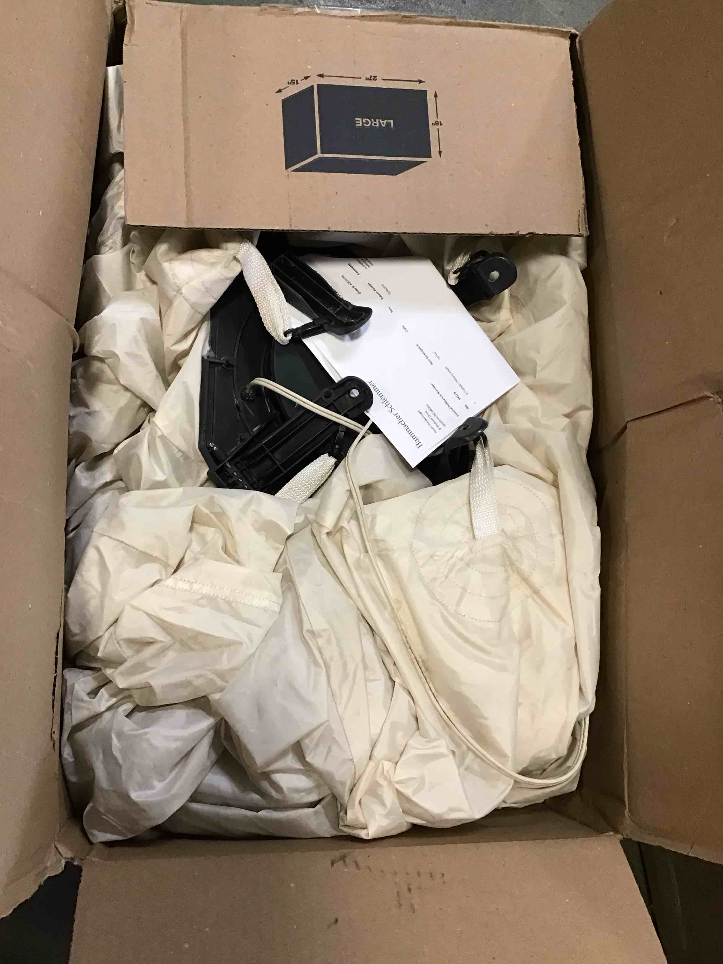 https://s3.amazonaws.com/lotting-images-prod/bidfta/PNK2211621_1742584100913.jpeg