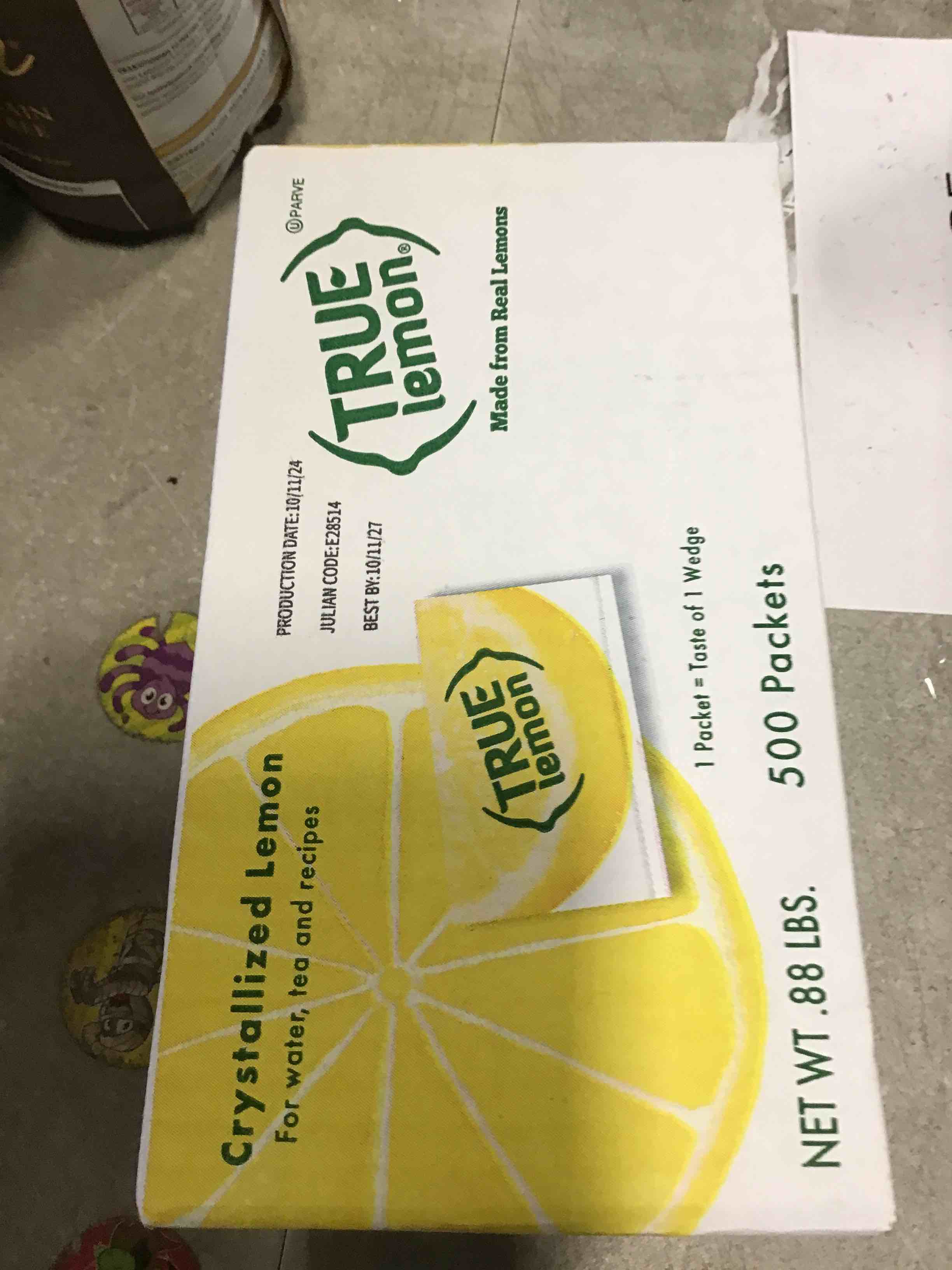 https://s3.amazonaws.com/lotting-images-prod/bidfta/PNK2211823_1742843329502.jpeg