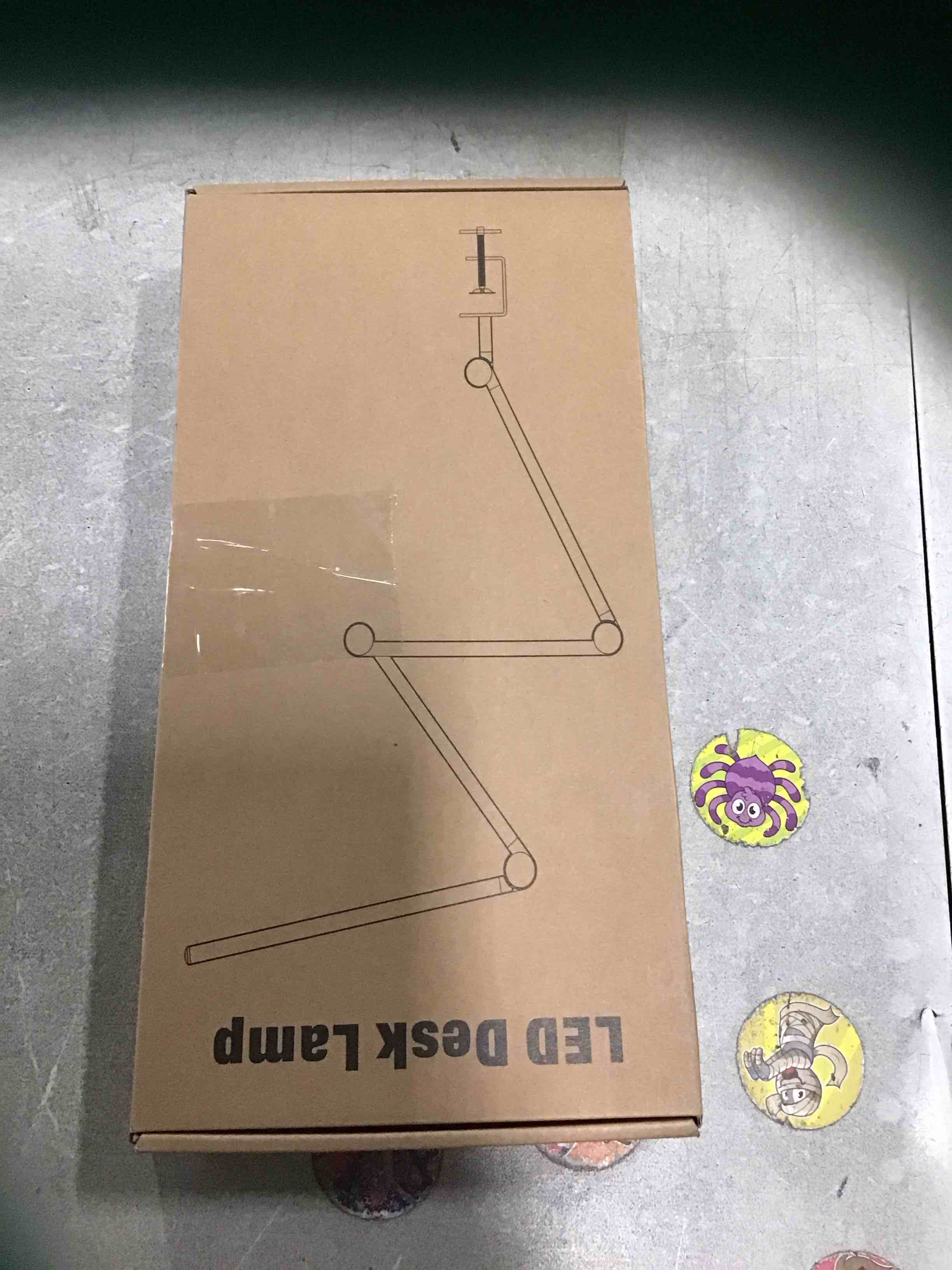 https://s3.amazonaws.com/lotting-images-prod/bidfta/PNK2211894_1742909074011.jpeg