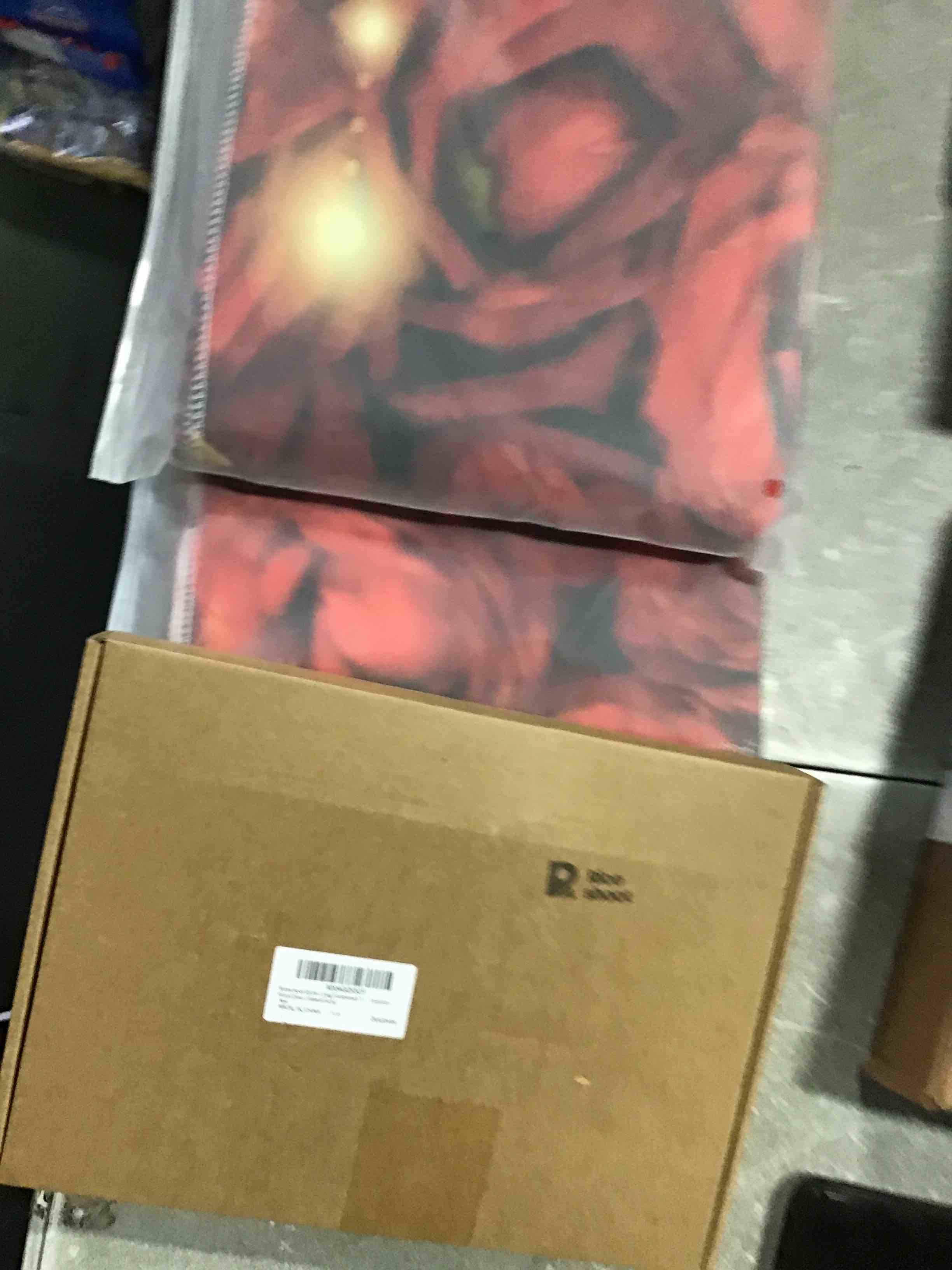  Assorted de Accesorios de San Valentin. Inclulle   Riceshoot Extra  Long  Red. Heart  checkered  Tree Topper. 13x 53 inch, Happy Valentine  Day.  Photo  Studio  Suples