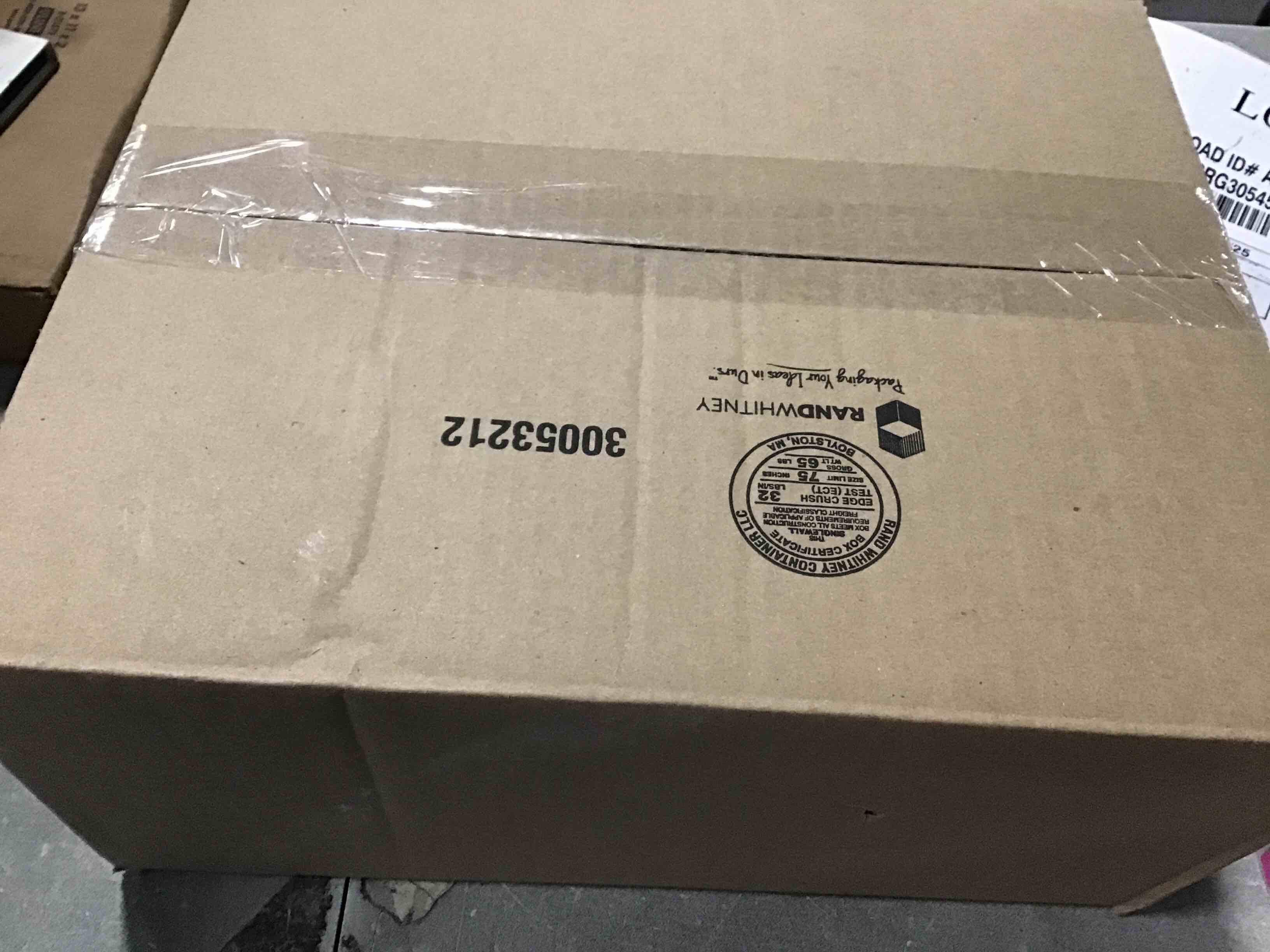 https://s3.amazonaws.com/lotting-images-prod/bidfta/PNK2212648_1741356708082.jpeg