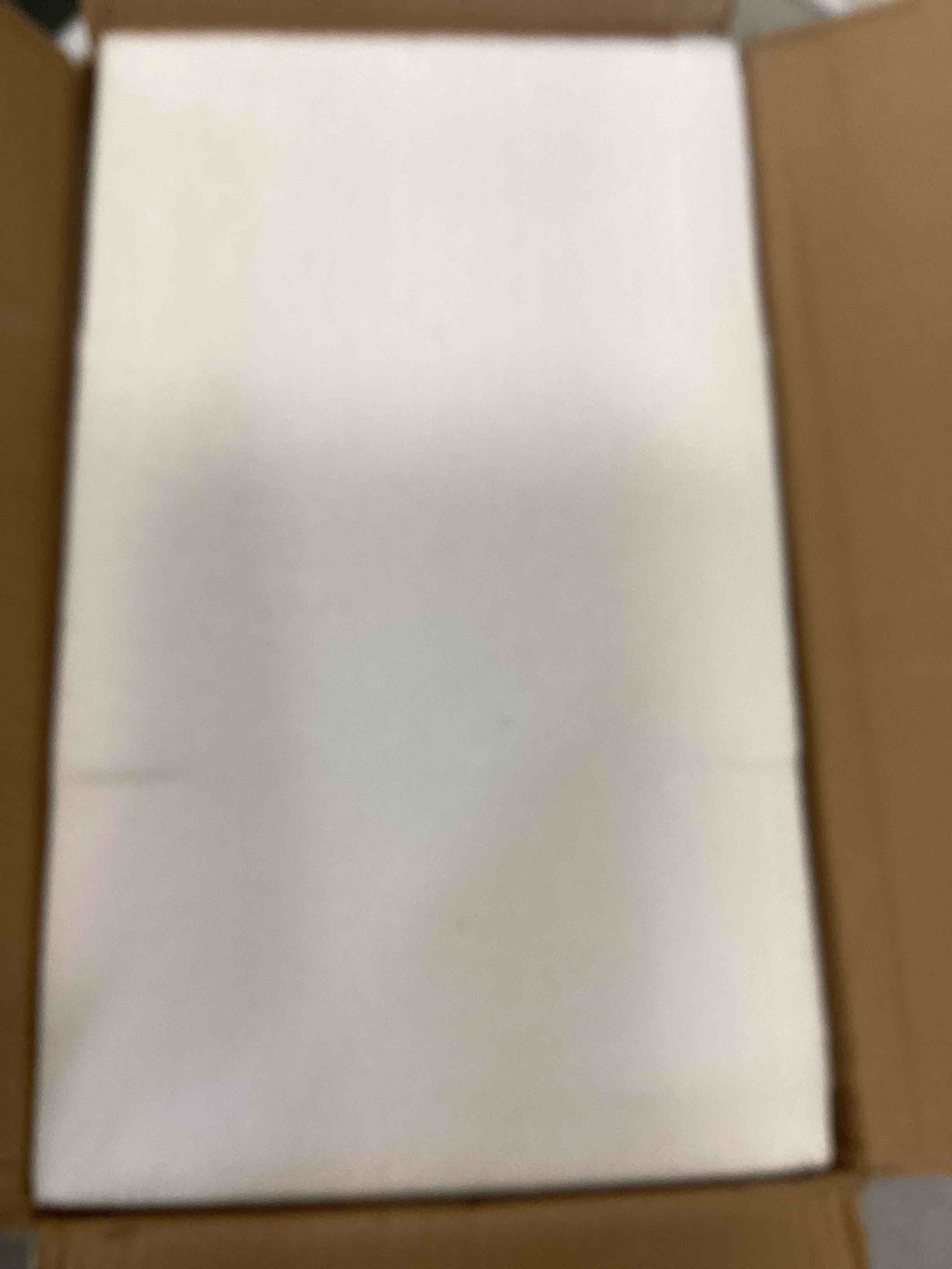 https://s3.amazonaws.com/lotting-images-prod/bidfta/PNK2212845_1741700569883.jpeg