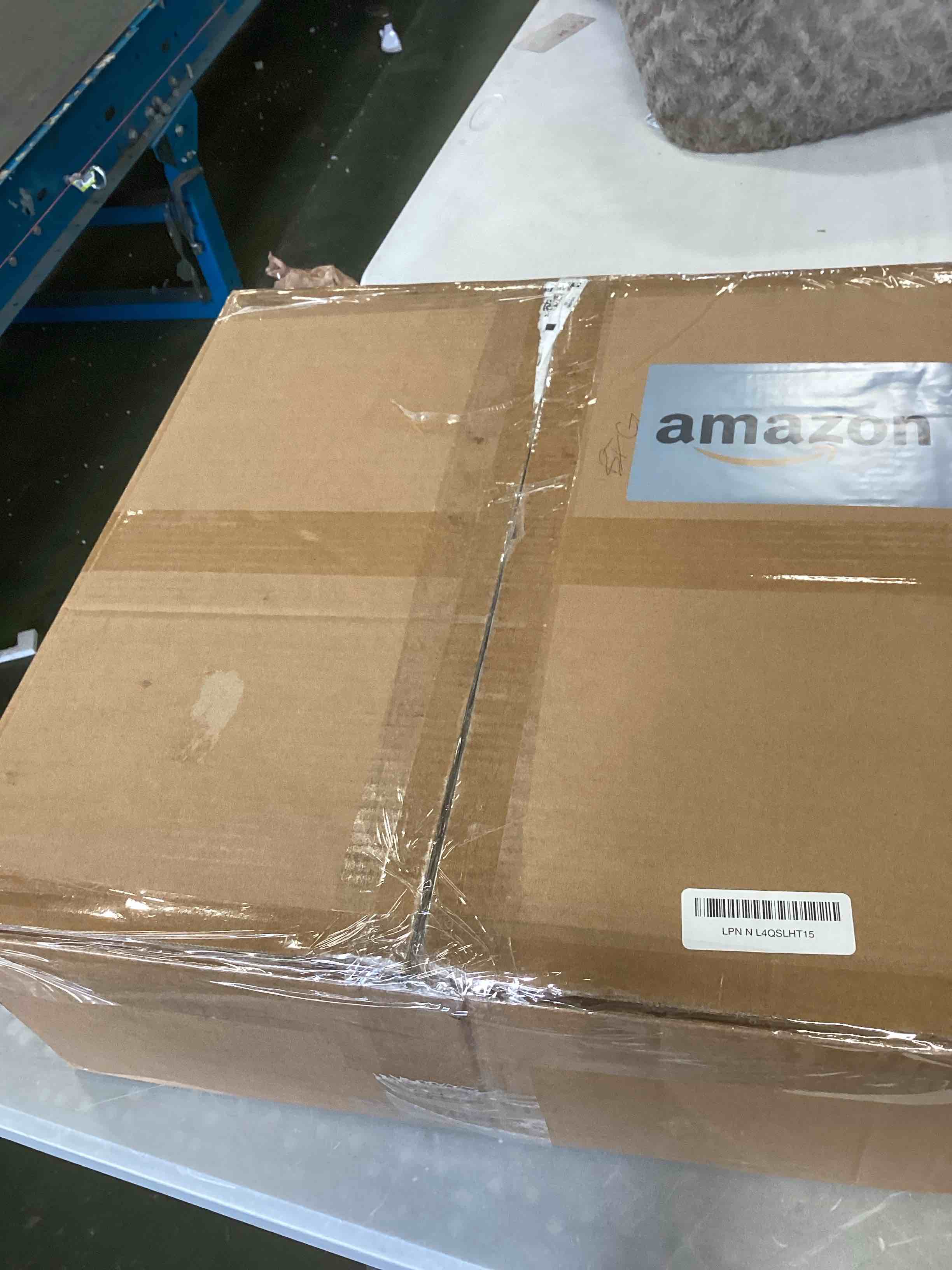 https://s3.amazonaws.com/lotting-images-prod/bidfta/PNK2213084_1741807321990.jpeg